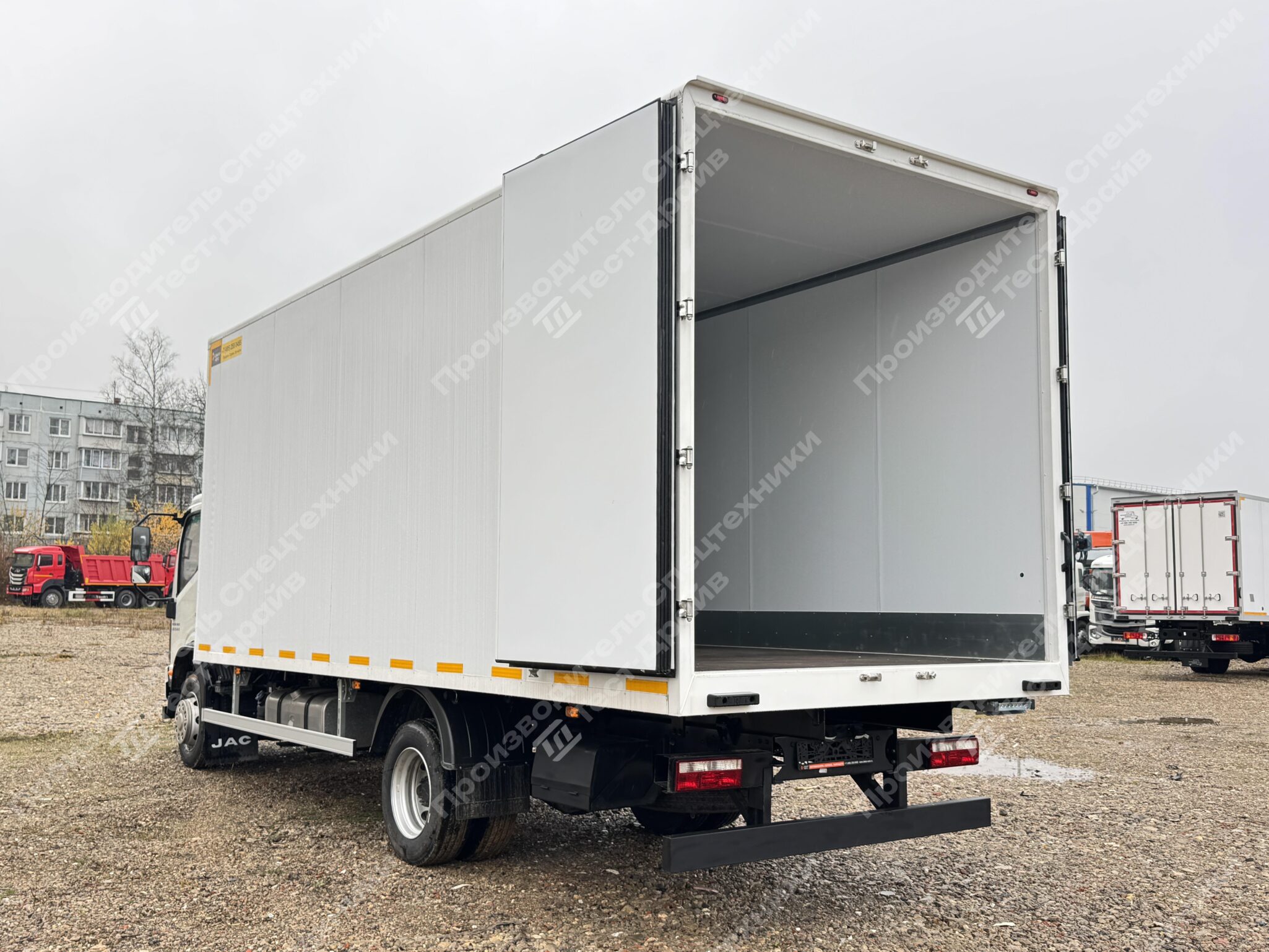 Изотермический фургон JAC N120 4x2 Фото №15