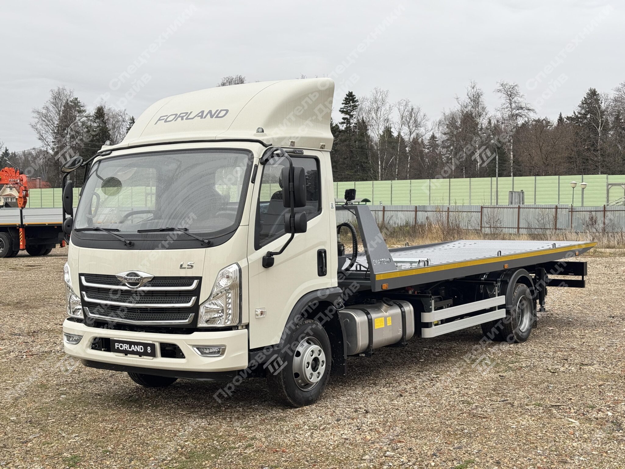 Эвакуатор Forland 8 4x2 Фото №1