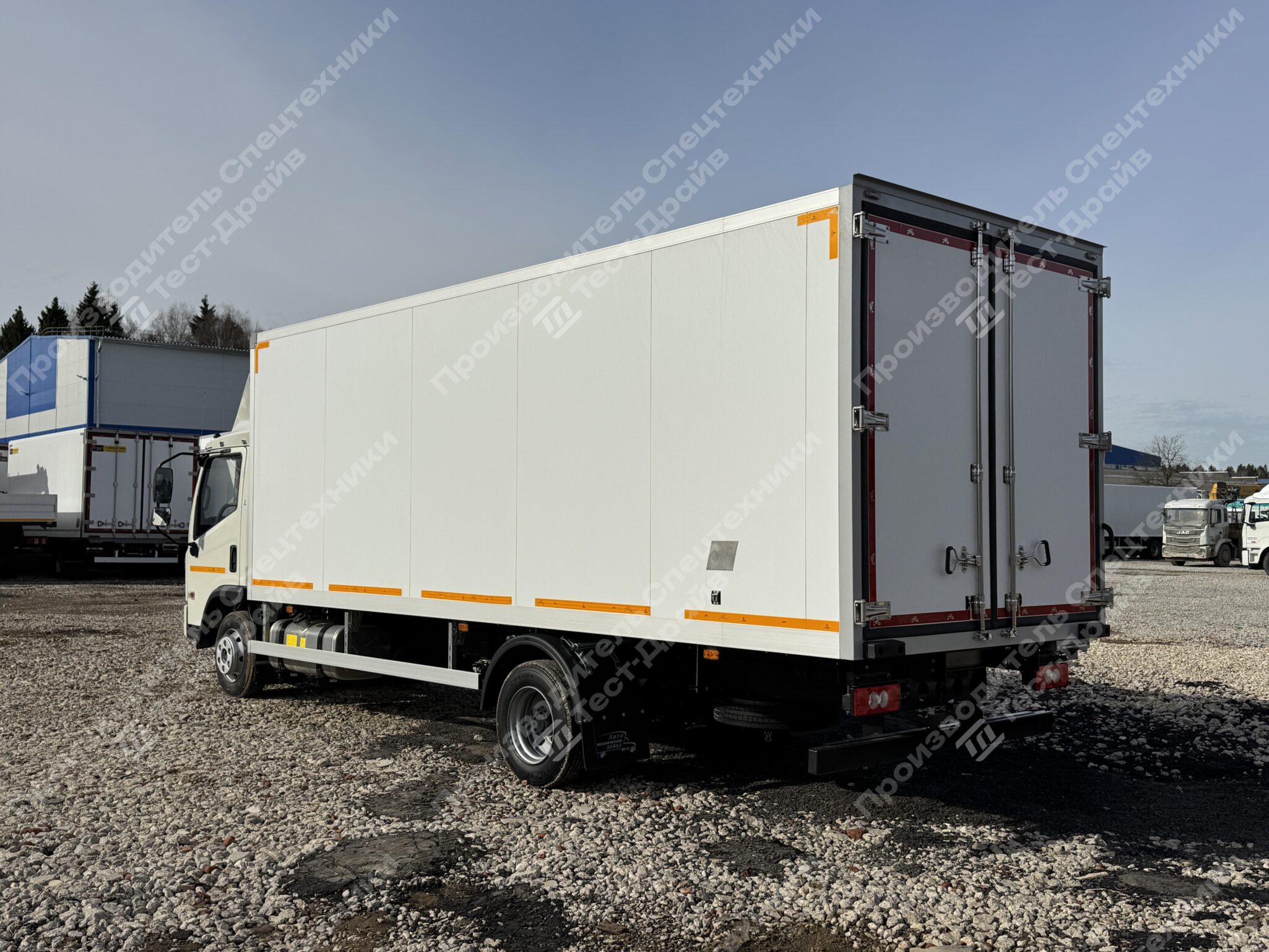 Изотермический фургон Forland 8 4x2 Фото №4