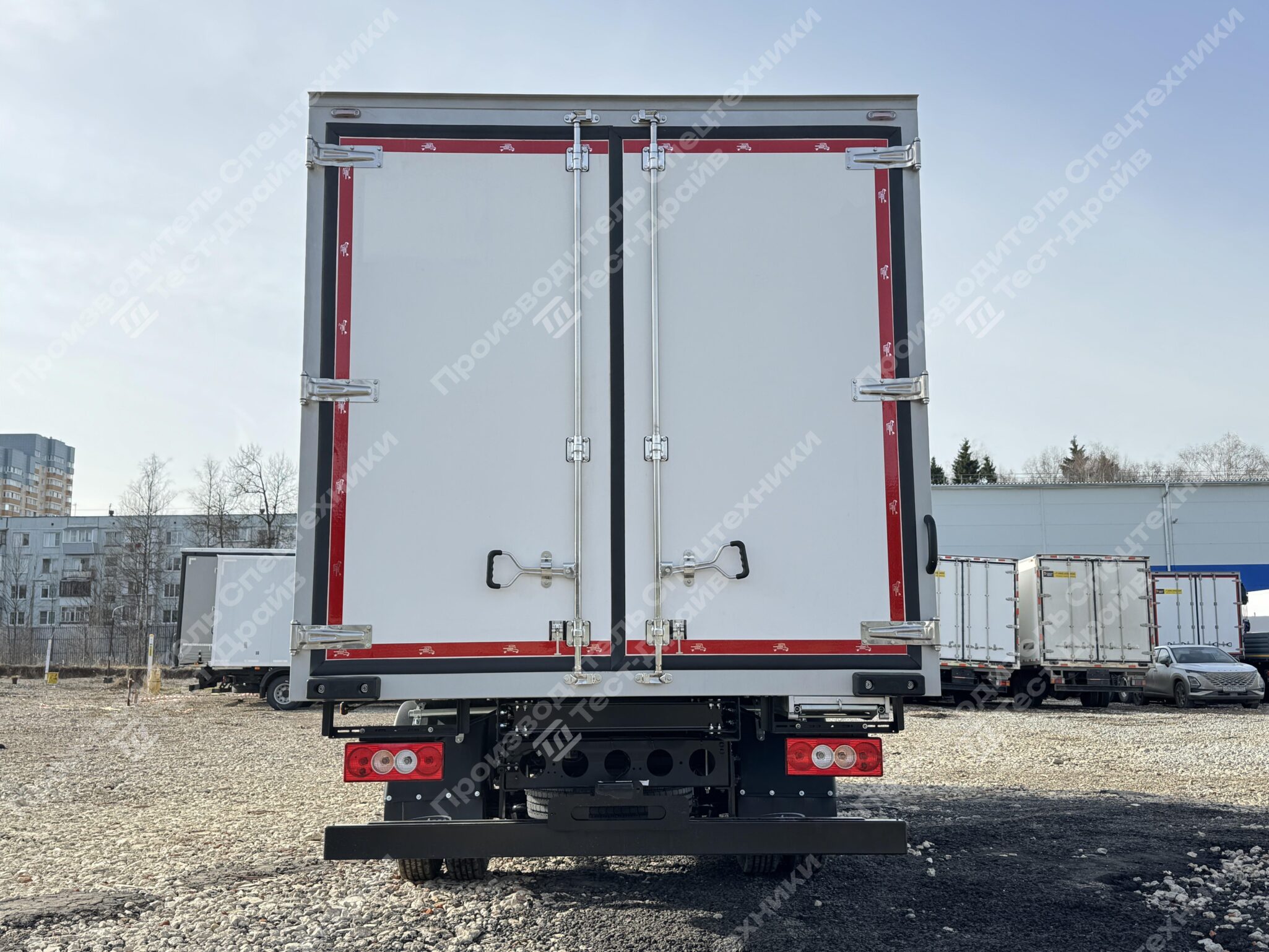 Изотермический фургон Forland 8 4x2 Фото №6