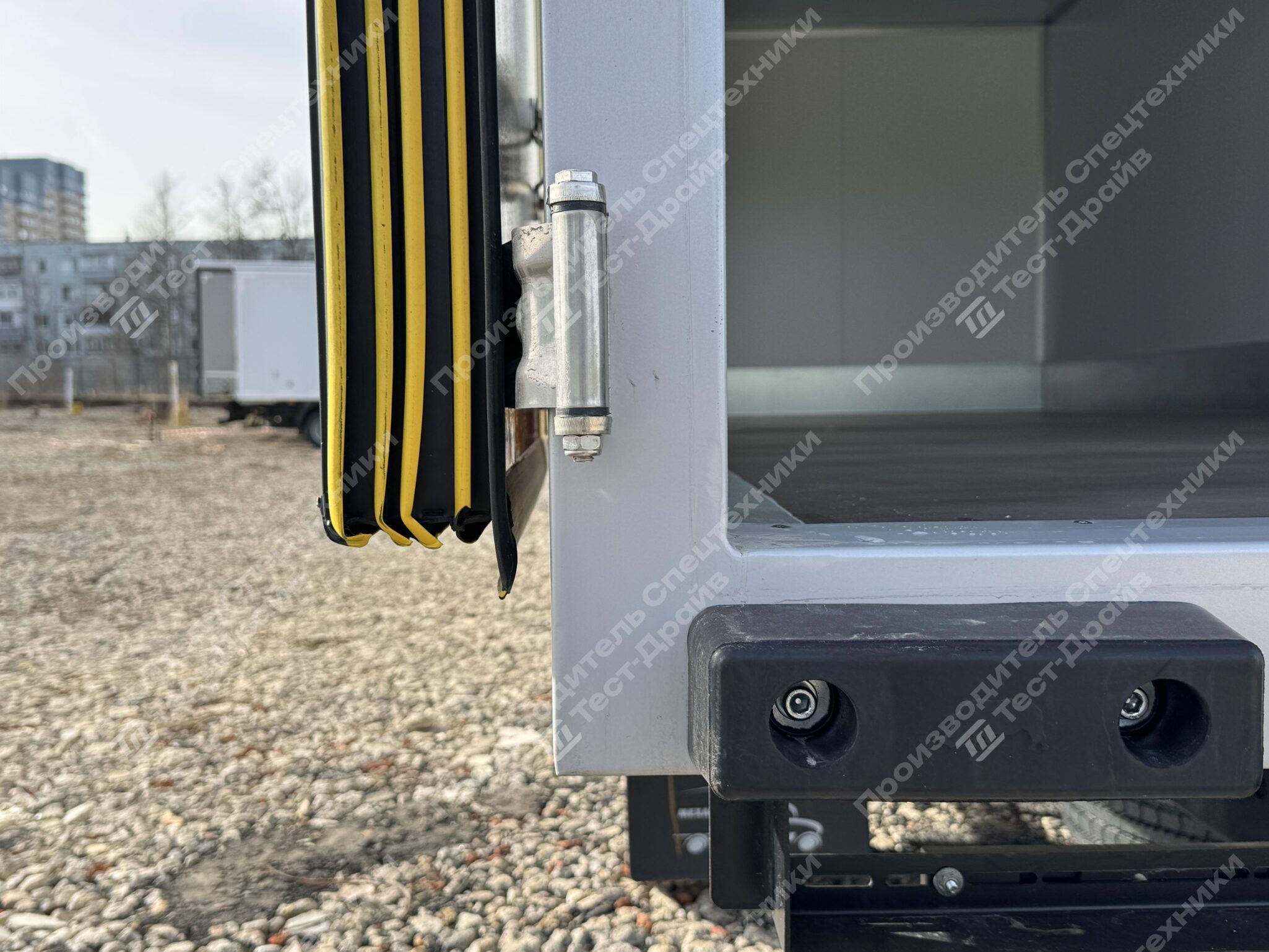 Изотермический фургон Forland 8 4x2 Фото №15