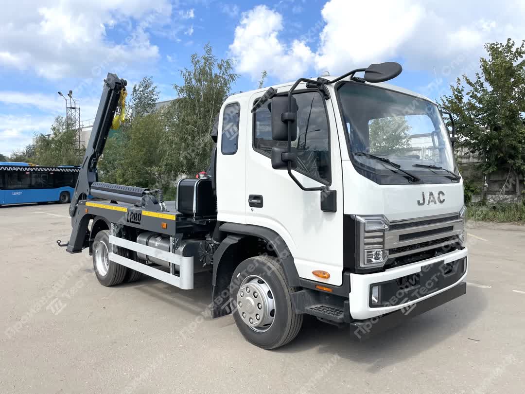 Бункеровоз JAC N120 4x2 Фото №1