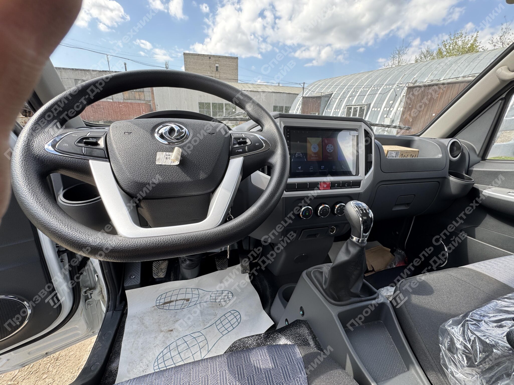 Автофургон Dongfeng 4x2 Фото №16
