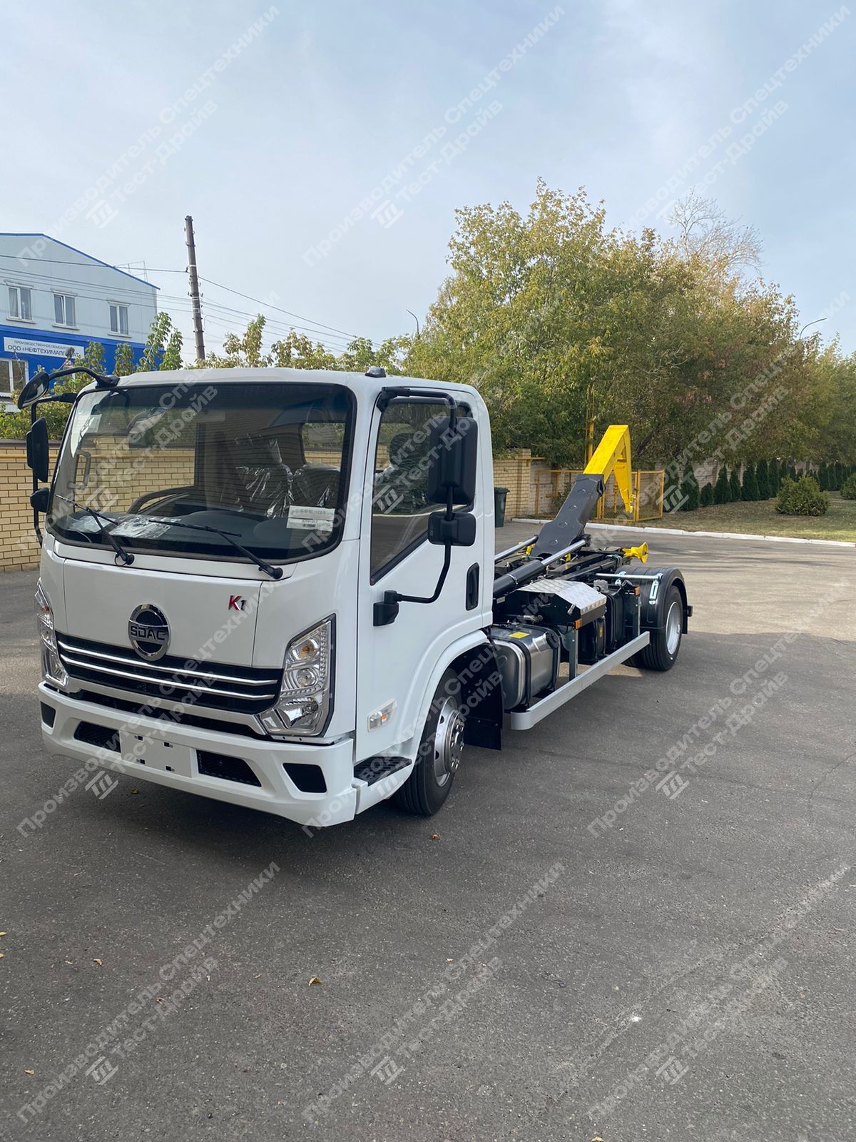 Мультилифт SDAC YTQ1080KJ331 4x2 PALFINGER MT5 PI-SZ 01НА Фото №1