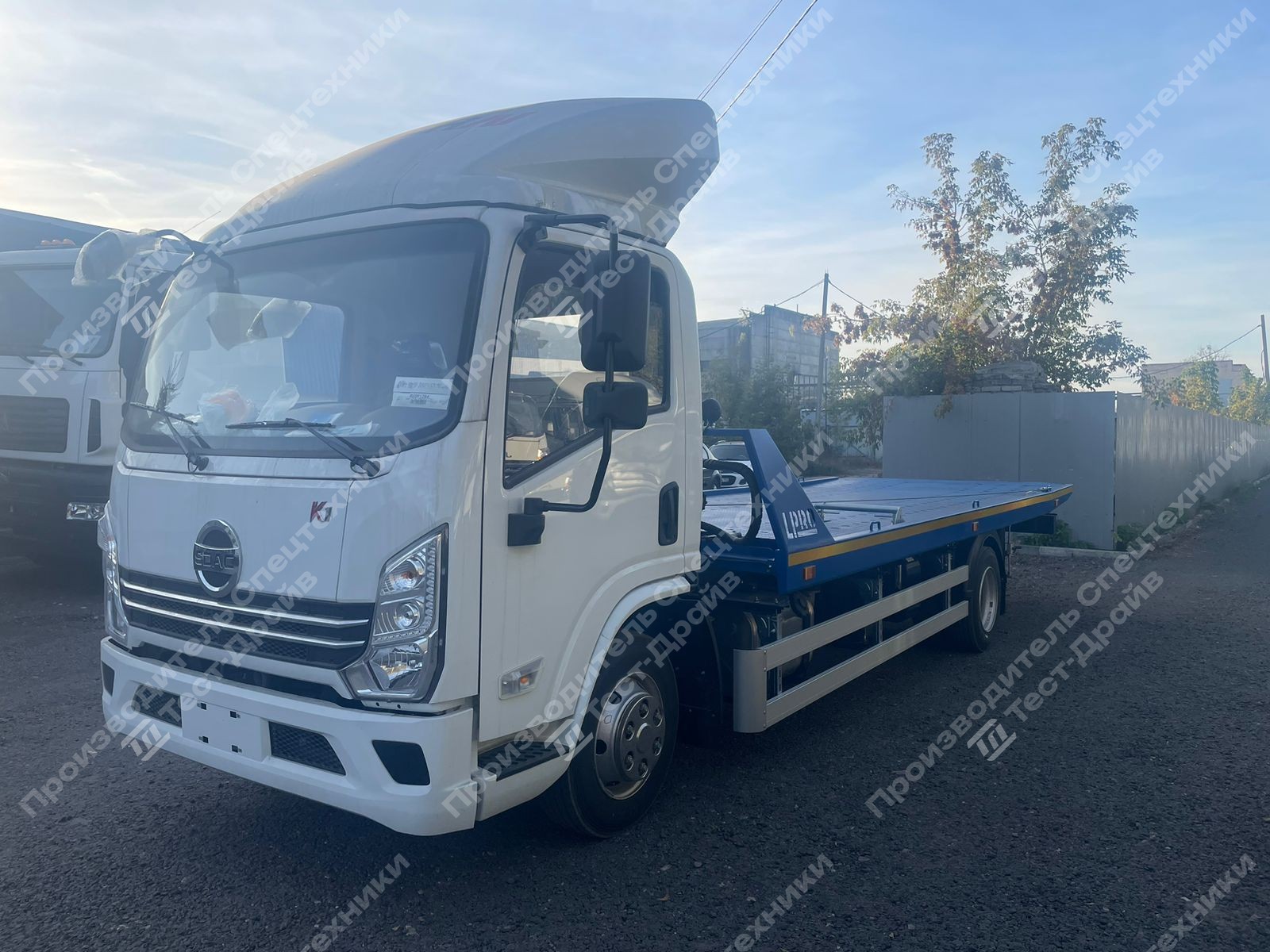 Эвакуатор SDAC YTQ1080KJ331 4x2 со сдвижной платформой Фото №5