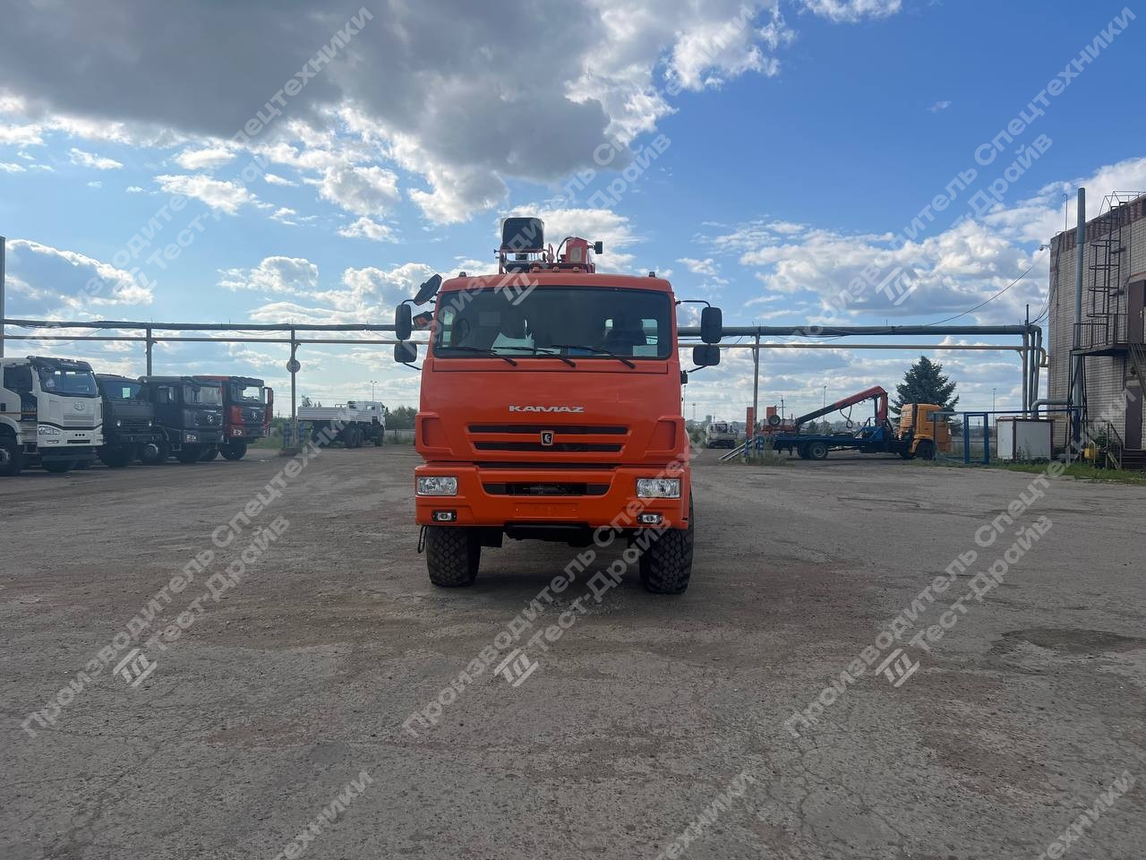 Бортовой КамАЗ-43118 6x6 с КМУ Prosper PR706 Фото №2