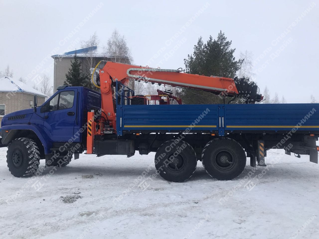 Бортовой Урал NEXT 4320 6x6 с КМУ Hangil HGC 976 и буровым оборудованием Фото №10