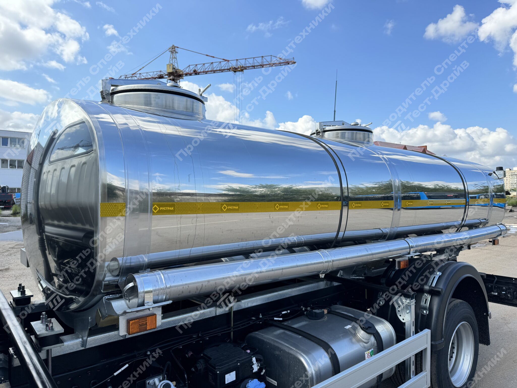 Пищевая цистерна JAC N90 4x2 Фото №15