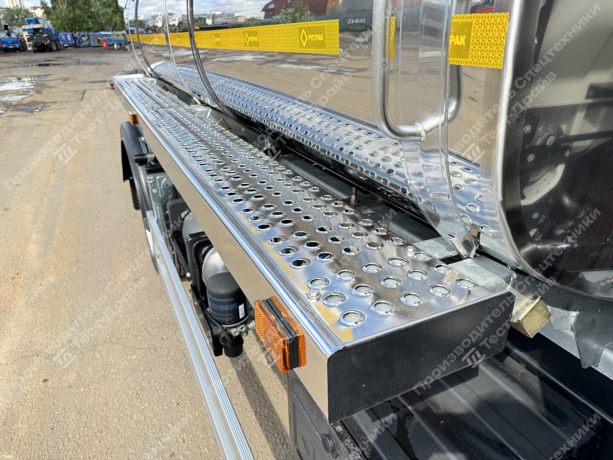 Пищевая цистерна JAC N90 4x2 Фото №22