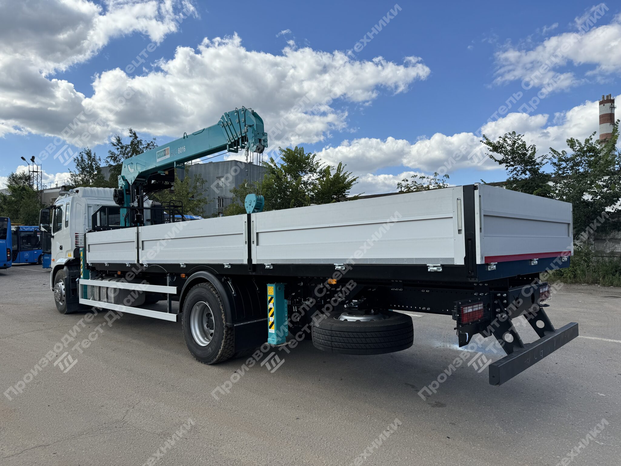 Бортовой JAC N200L 6x4 с КМУ HKTC HLC 8016 Фото №6