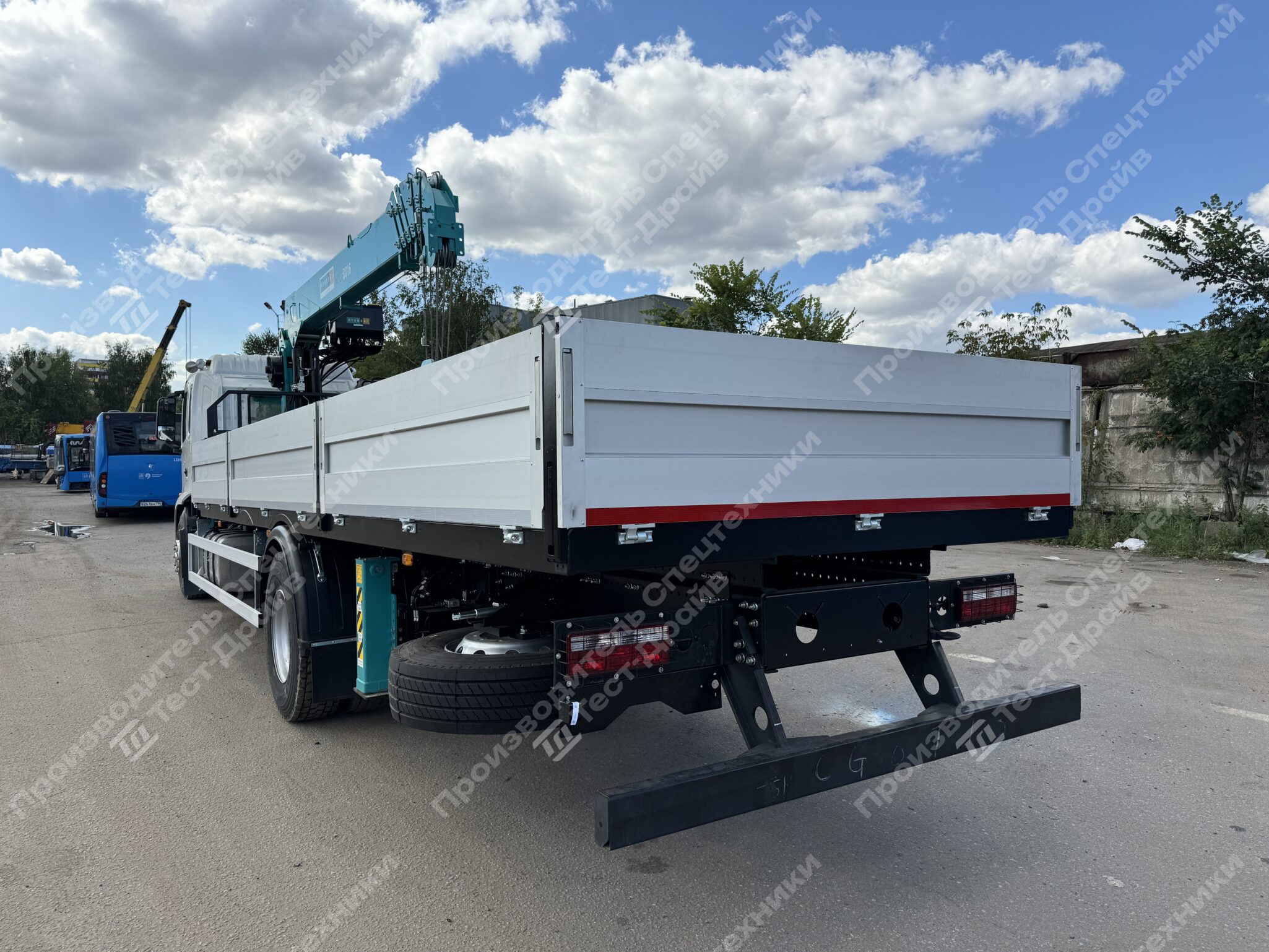 Бортовой JAC N200L 6x4 с КМУ HKTC HLC 8016 Фото №7