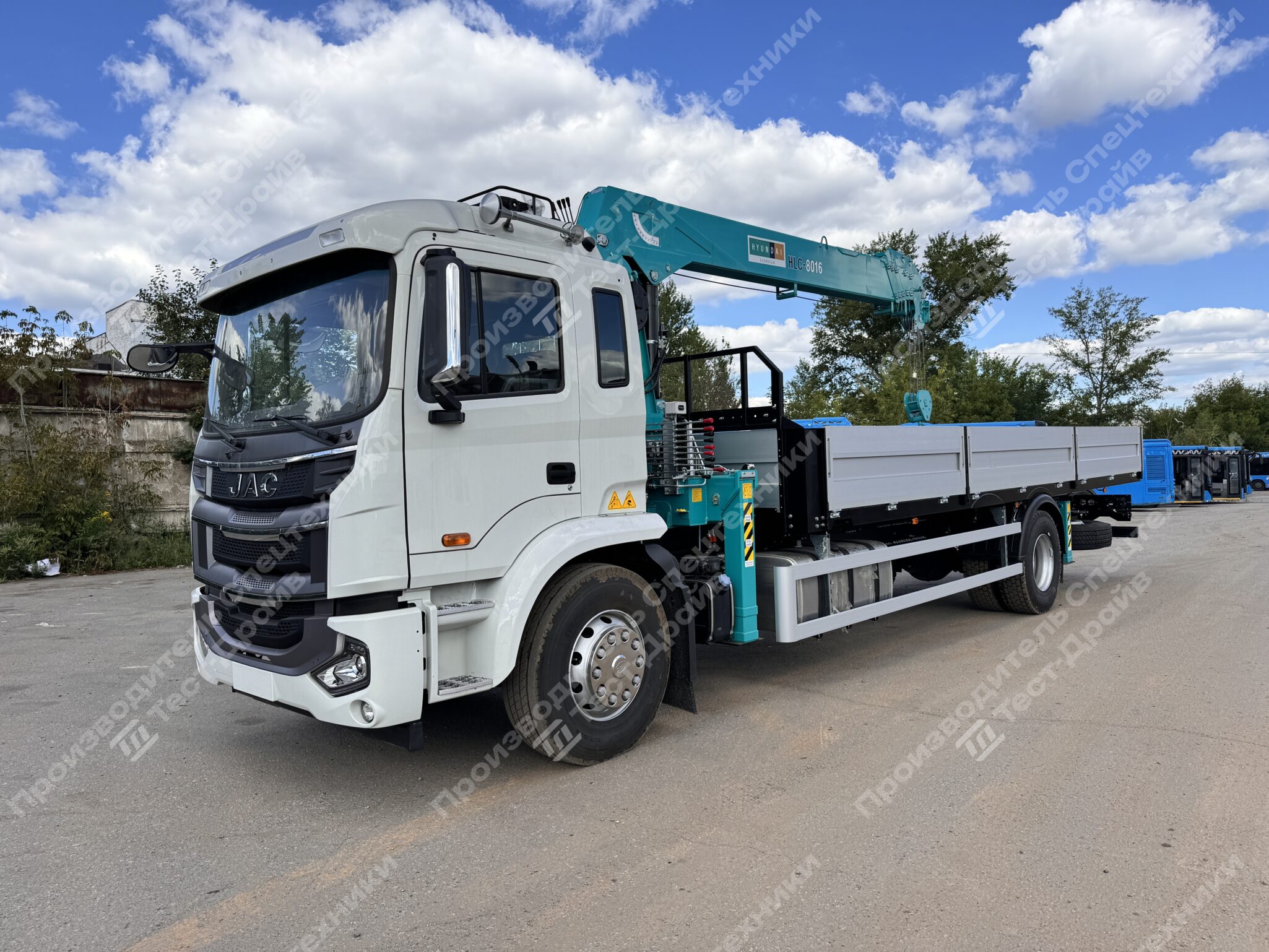 Бортовой JAC N200L 6x4 с КМУ HKTC HLC 8016 Фото №16