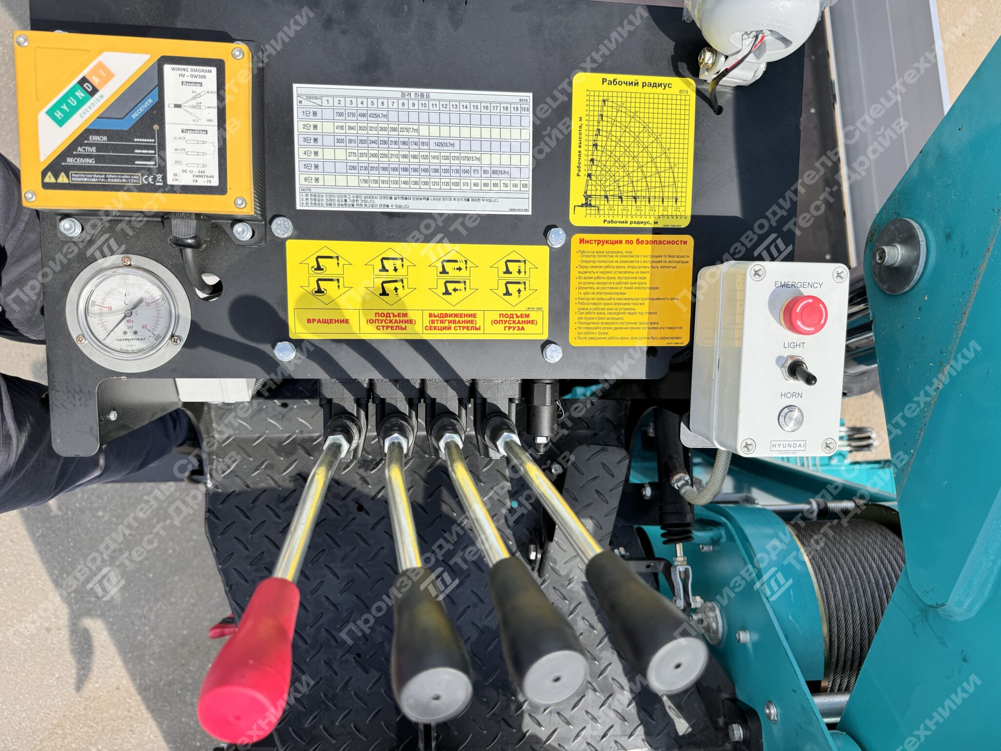 Бортовой JAC N200L 6x4 с КМУ HKTC HLC 8016 Фото №32