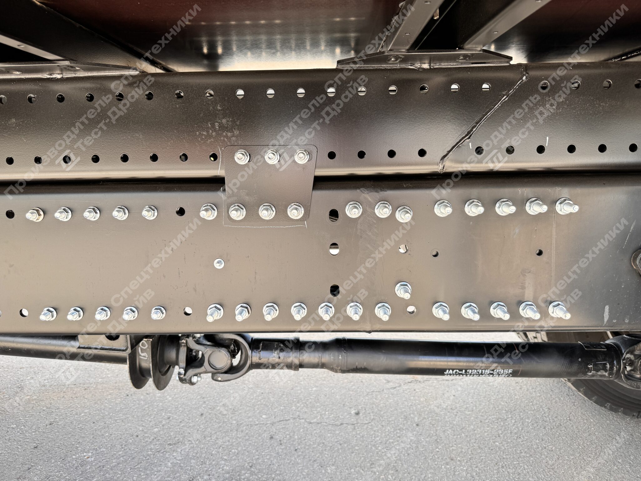 Бортовой JAC N200L 6x4 с КМУ HKTC HLC 8016 Фото №36