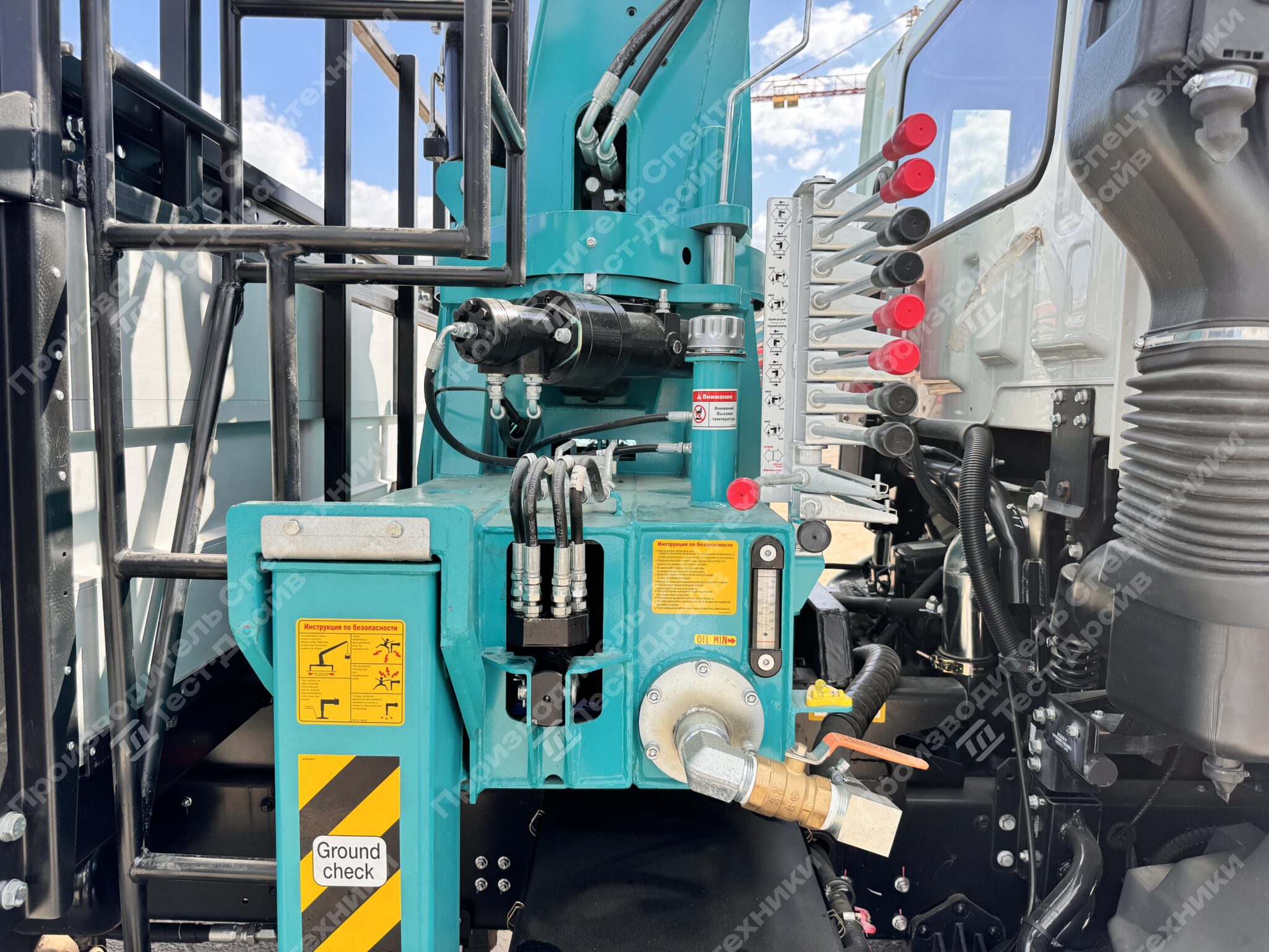 Бортовой JAC N200L 6x4 с КМУ HKTC HLC 8016 Фото №39