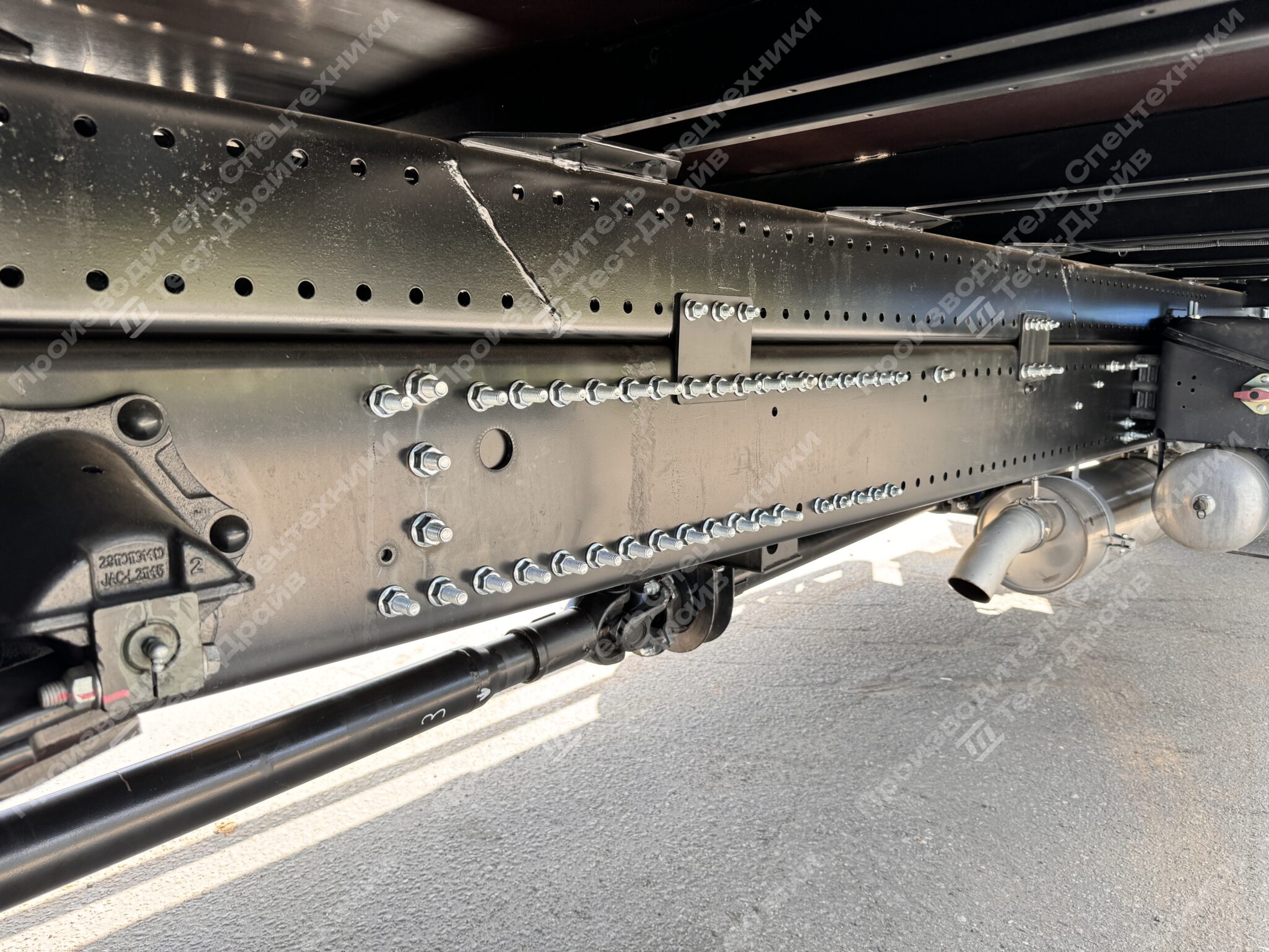 Бортовой JAC N200L 6x4 с КМУ HKTC HLC 8016 Фото №43