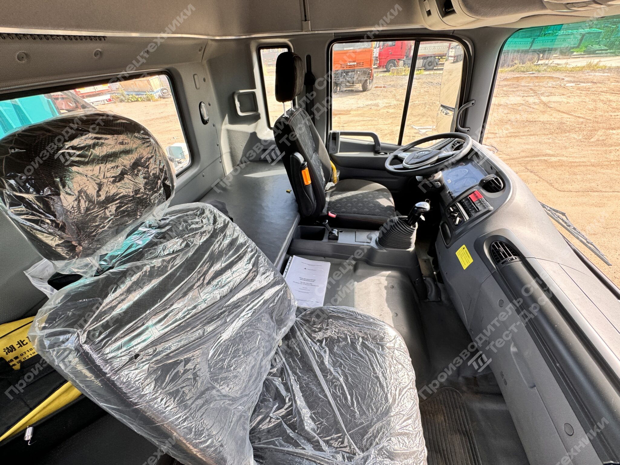 Бортовой JAC N200L 6x4 с КМУ HKTC HLC 8016 Фото №46