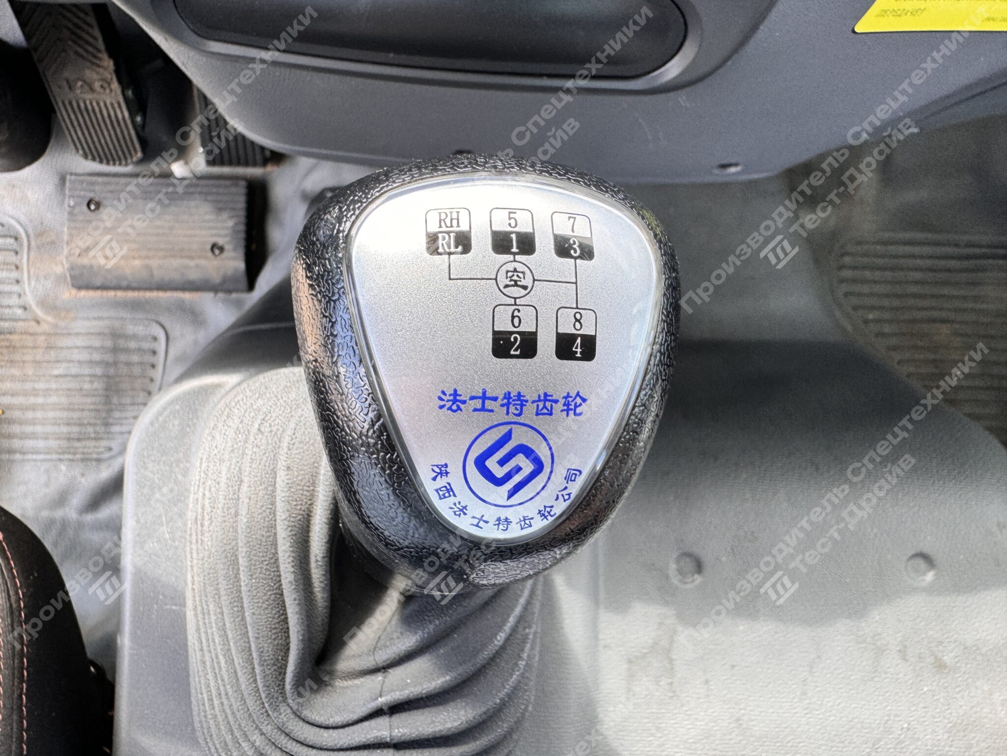 Бортовой JAC N200L 6x4 с КМУ HKTC HLC 8016 Фото №59