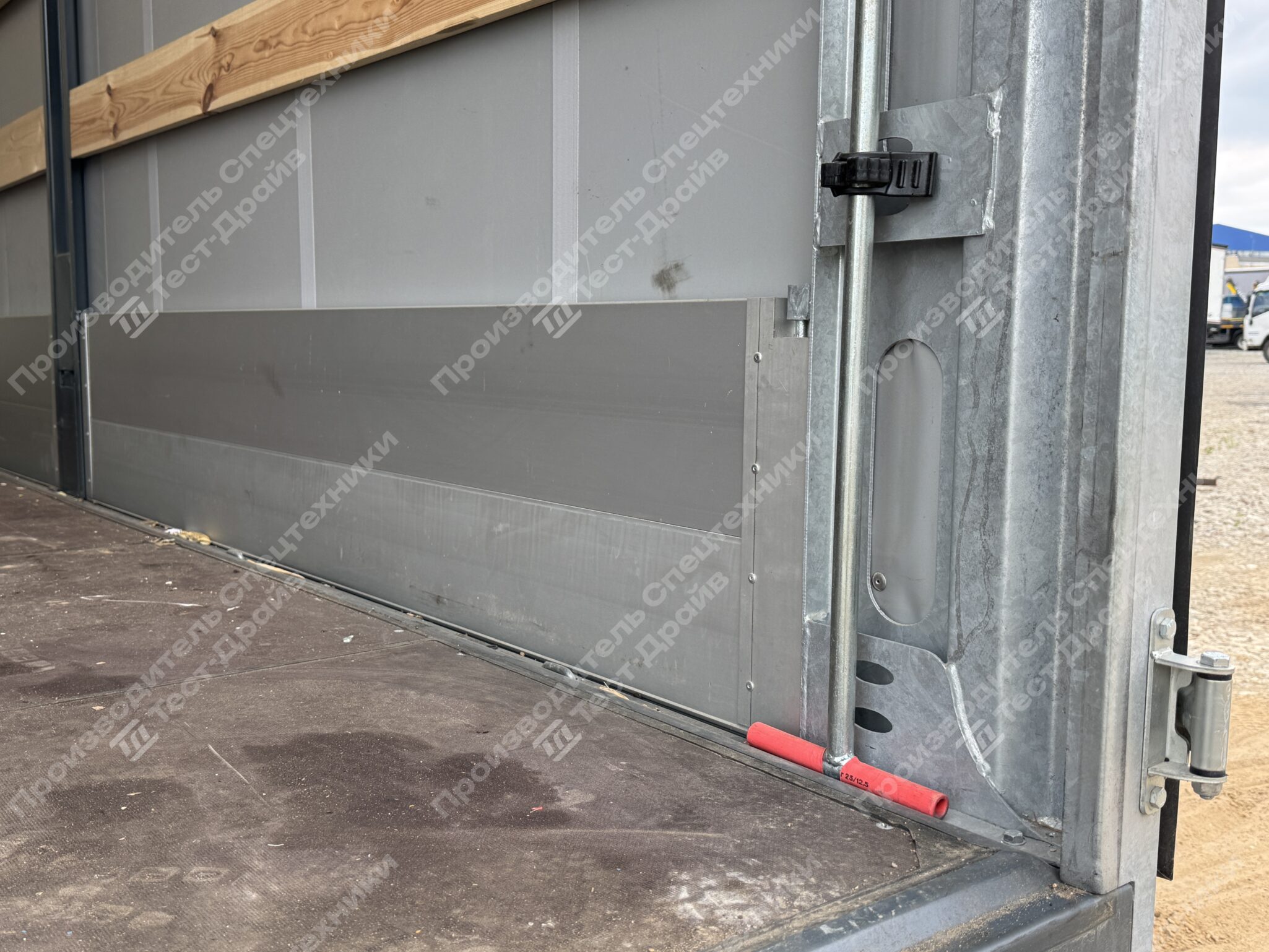 Шторно-бортовой JAC N90L 4x2 Фото №8