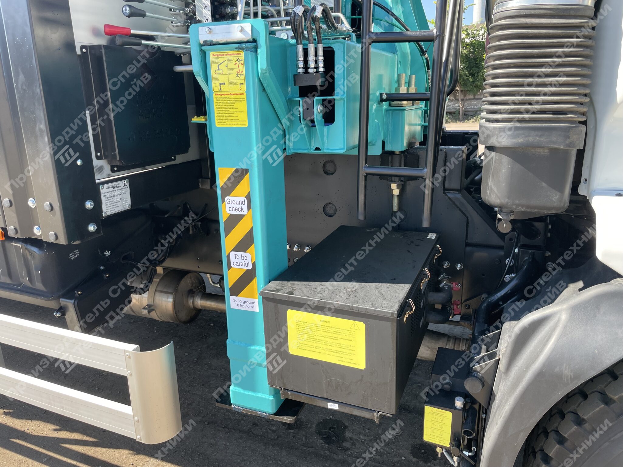 Бортовой JAC N180 6x4 с КМУ HKTC HLC 7016 Фото №7