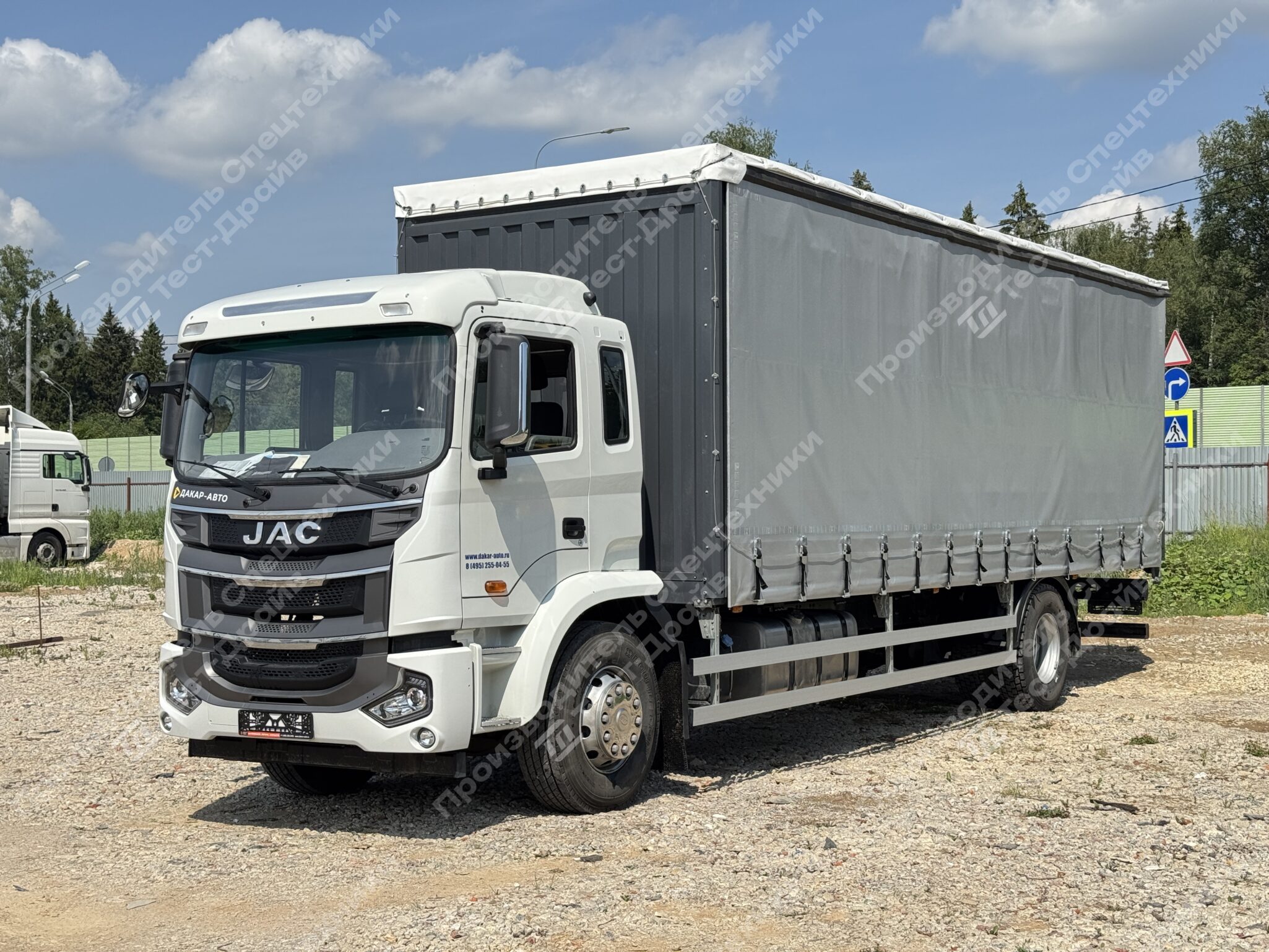 Шторно-бортовой JAC N200 6x2 с платформой Фото №2