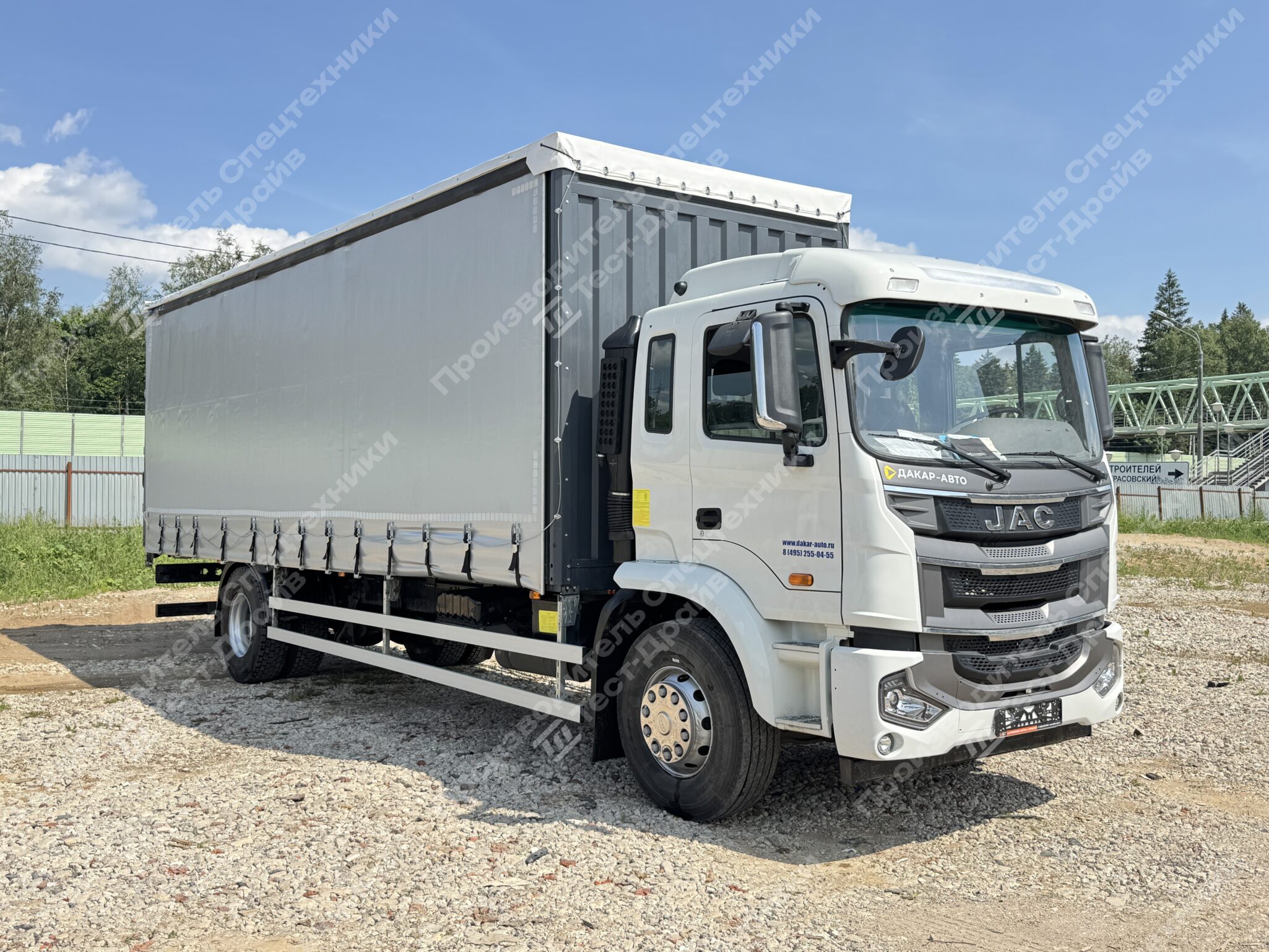 Шторно-бортовой JAC N200 6x2 с платформой Фото №12