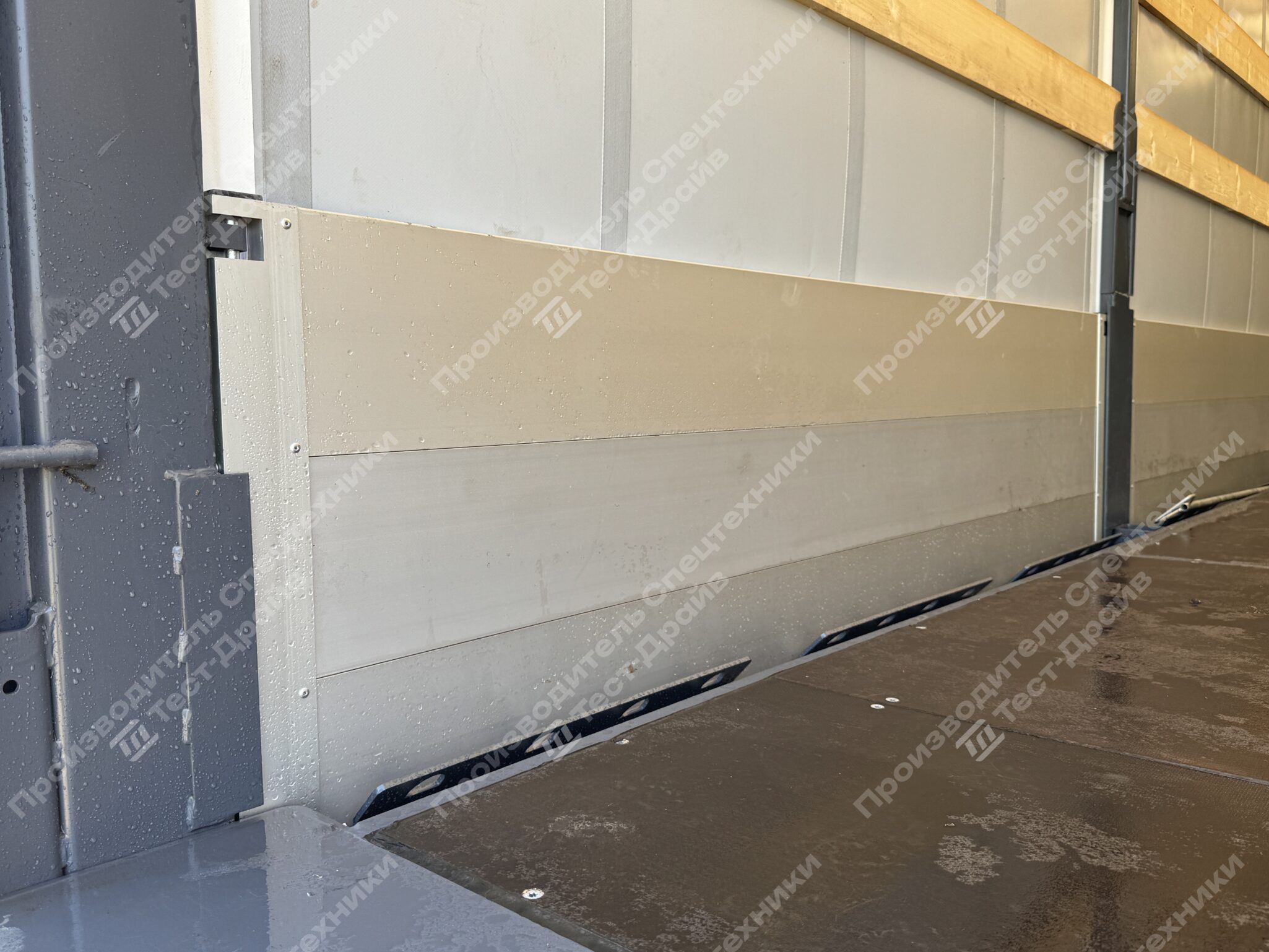 Шторно-бортовой JAC N200 6x2 с платформой Фото №18