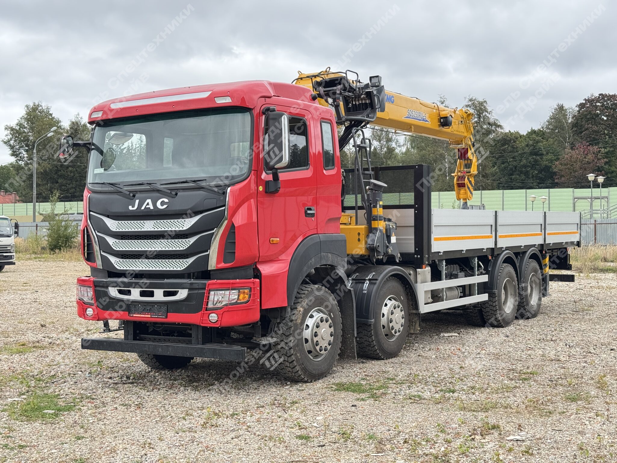 Бортовой с КМУ XCMG SQS 350 JAC N410 8x4 Фото №1