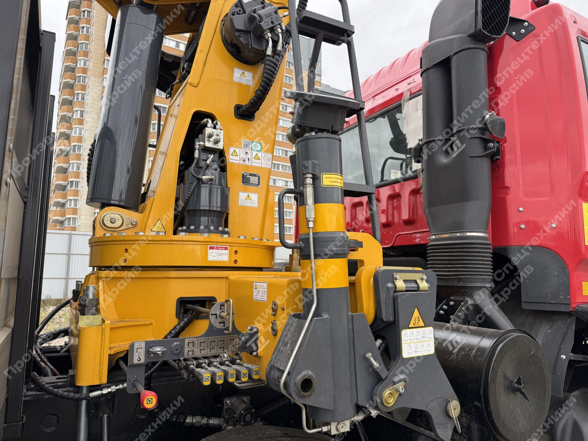 Бортовой с КМУ XCMG SQS 350 JAC N410 8x4 Фото №13