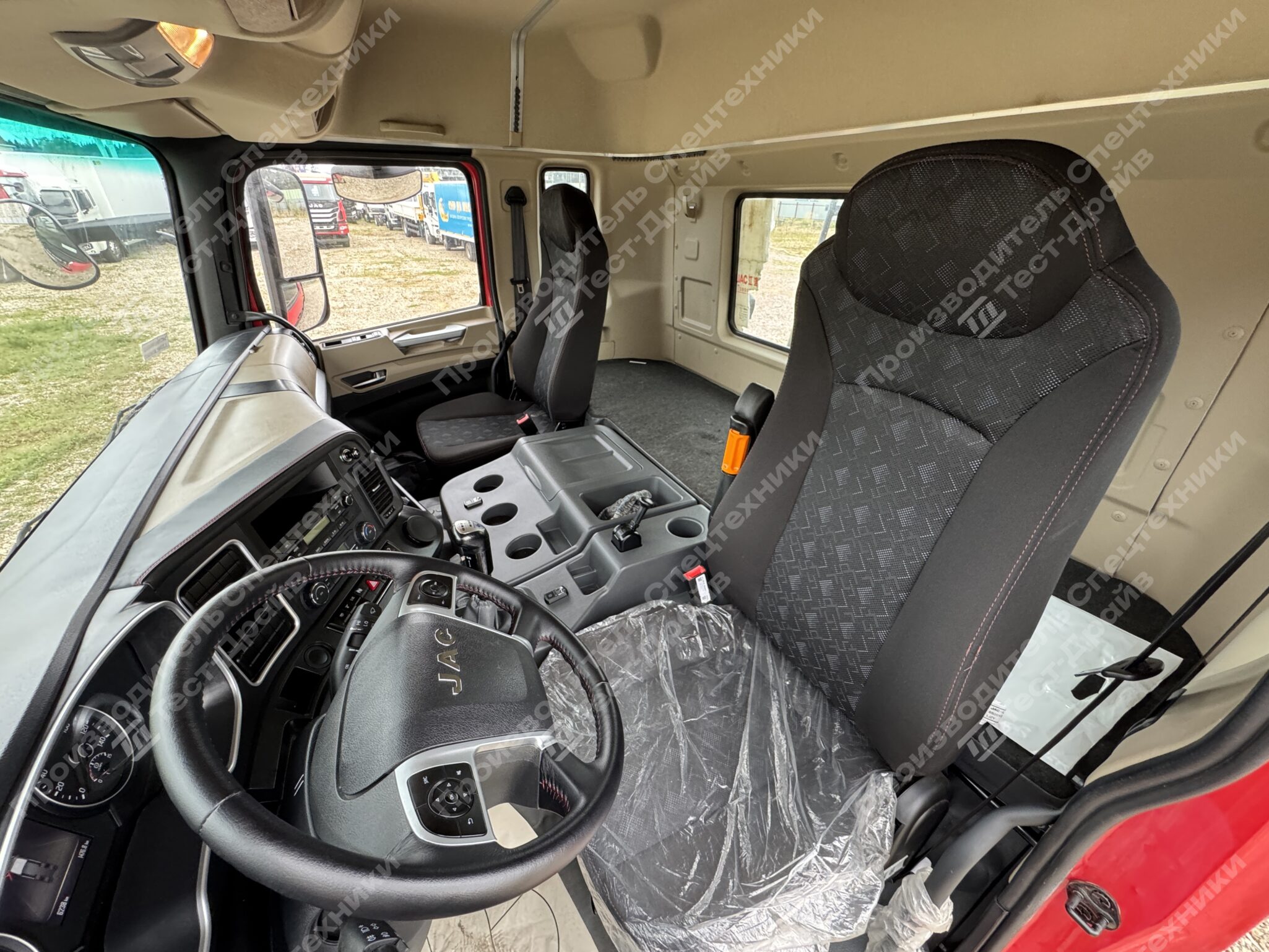 Бортовой с КМУ XCMG SQS 350 JAC N410 8x4 Фото №20