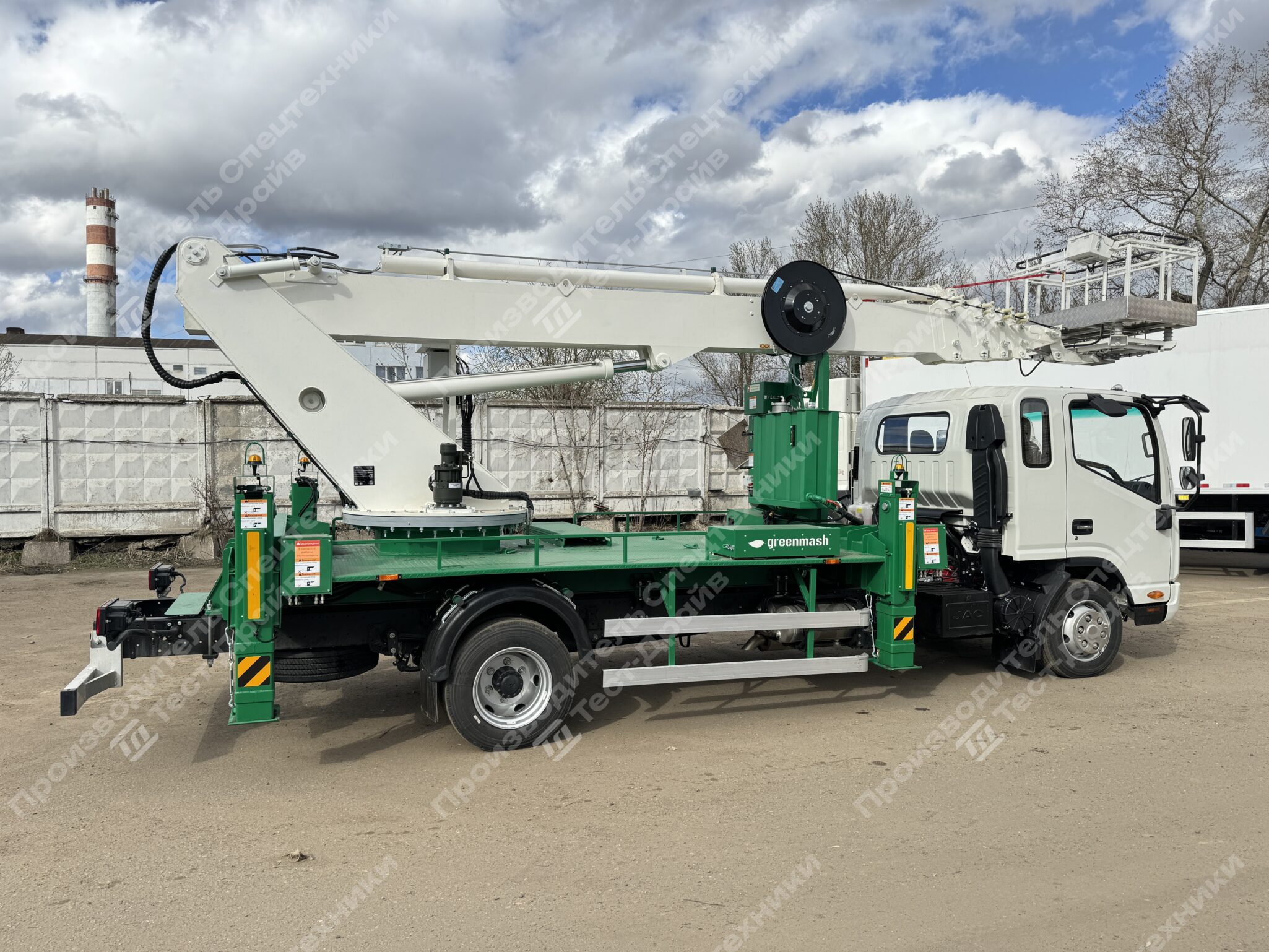 Автогидроподъемник JAC N90 4x2 ПСС-131.28Э GREENMASH Фото №4