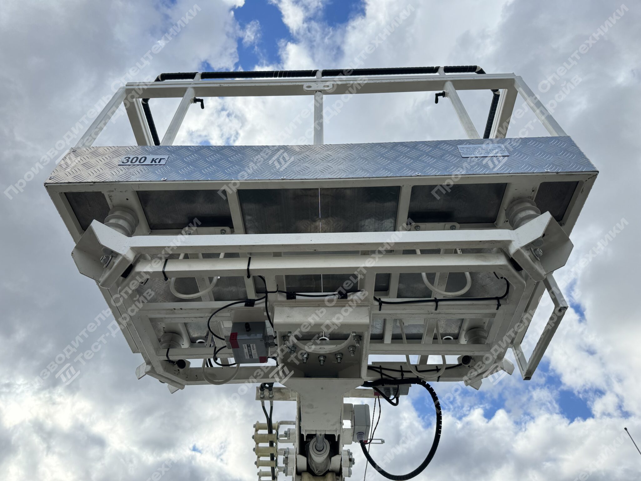 Автогидроподъемник JAC N90 4x2 ПСС-131.28Э GREENMASH Фото №18