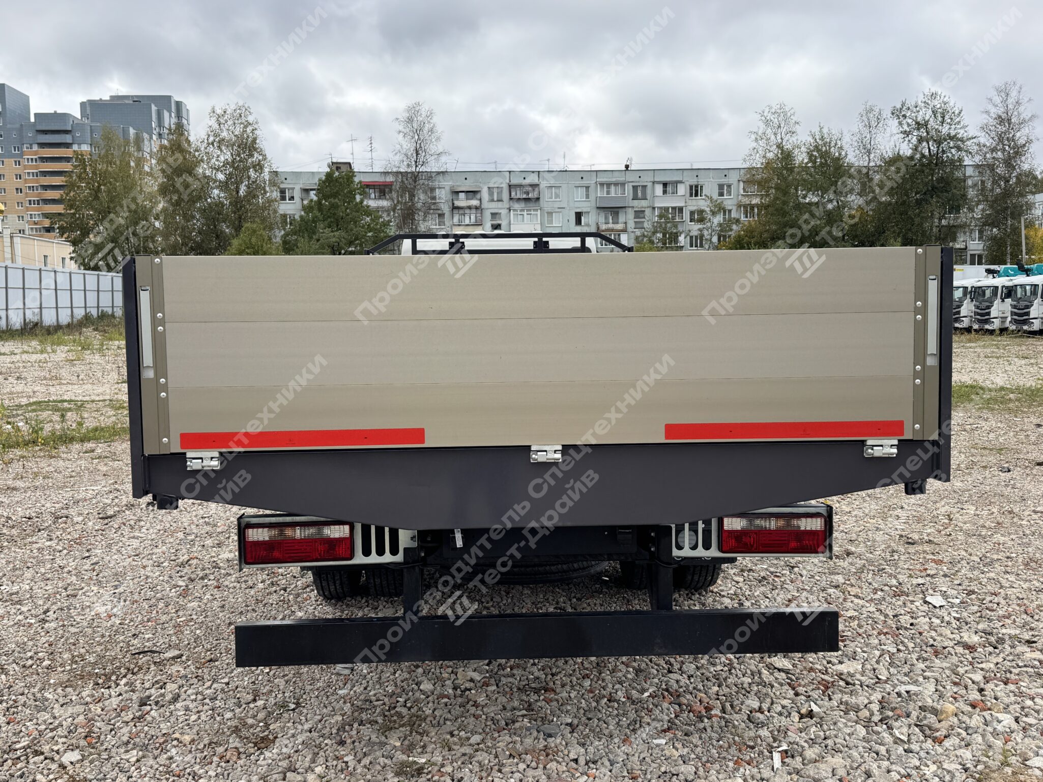 Бортовой JAC N120 6x2 Фото №8