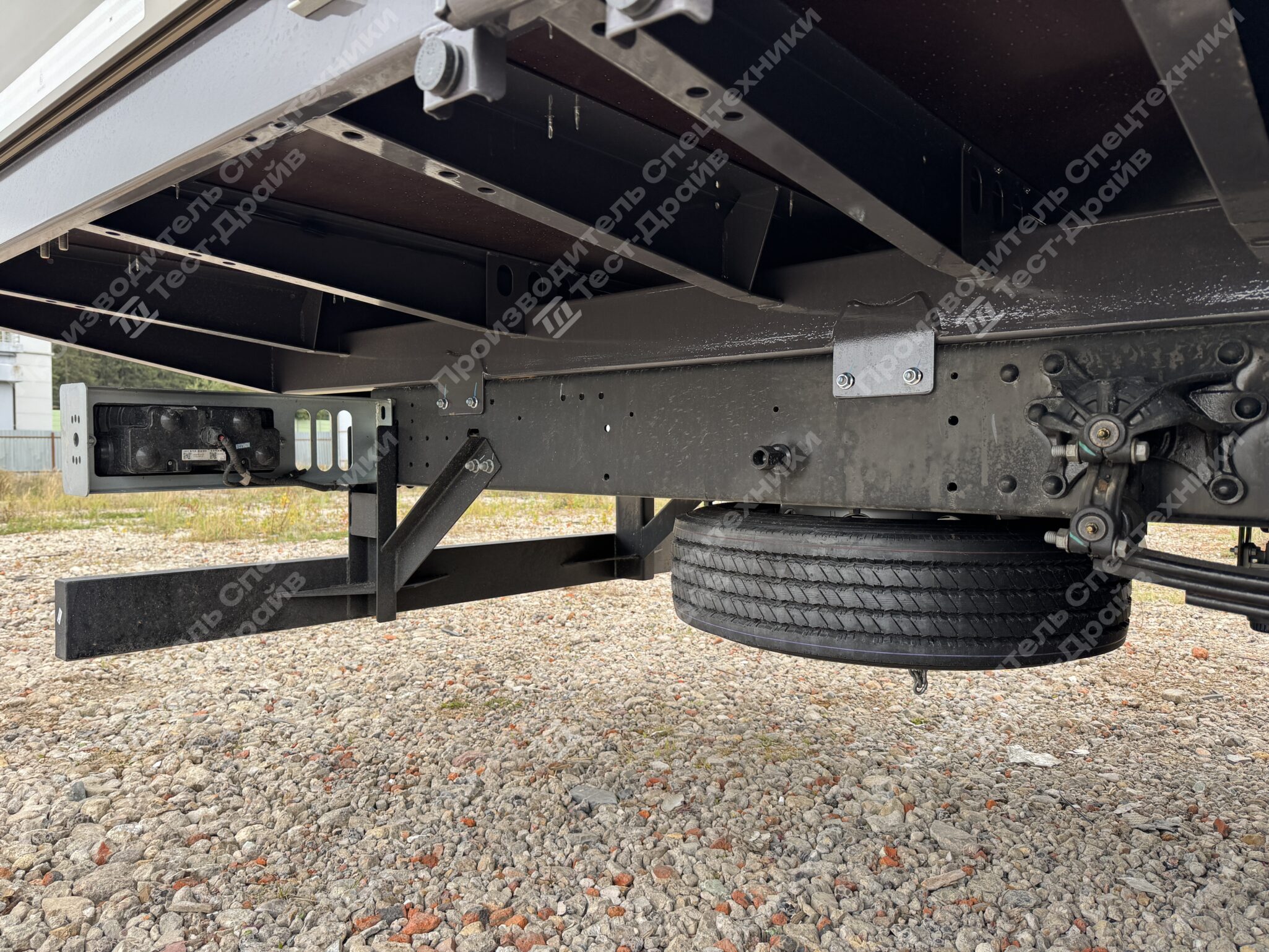 Бортовой JAC N120 6x2 Фото №19