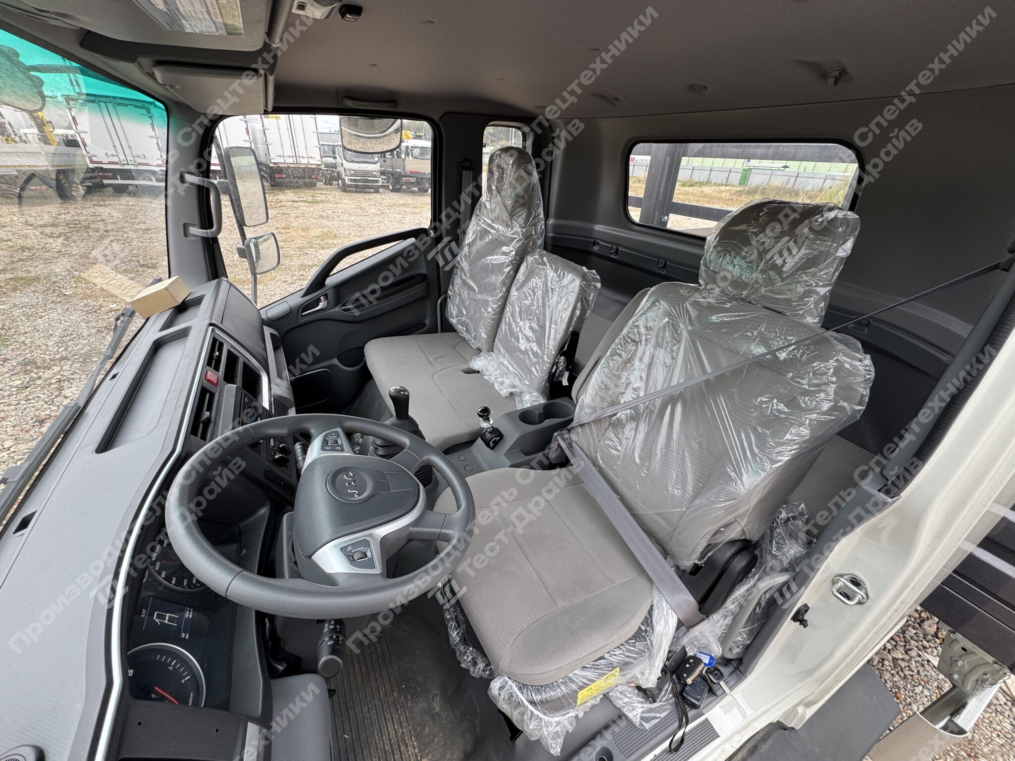 Бортовой JAC N120 6x2 Фото №25