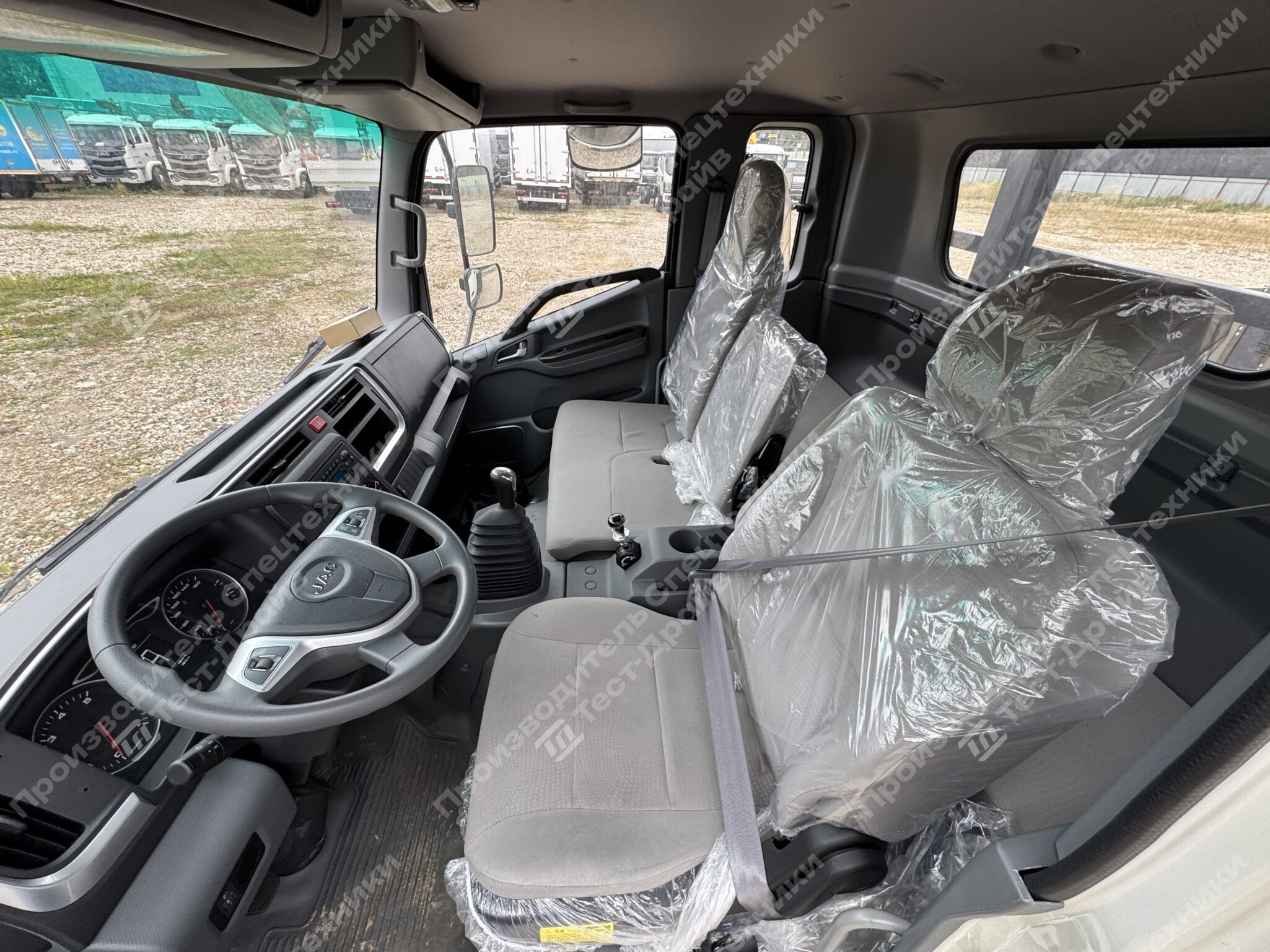 Бортовой JAC N120 6x2 Фото №26