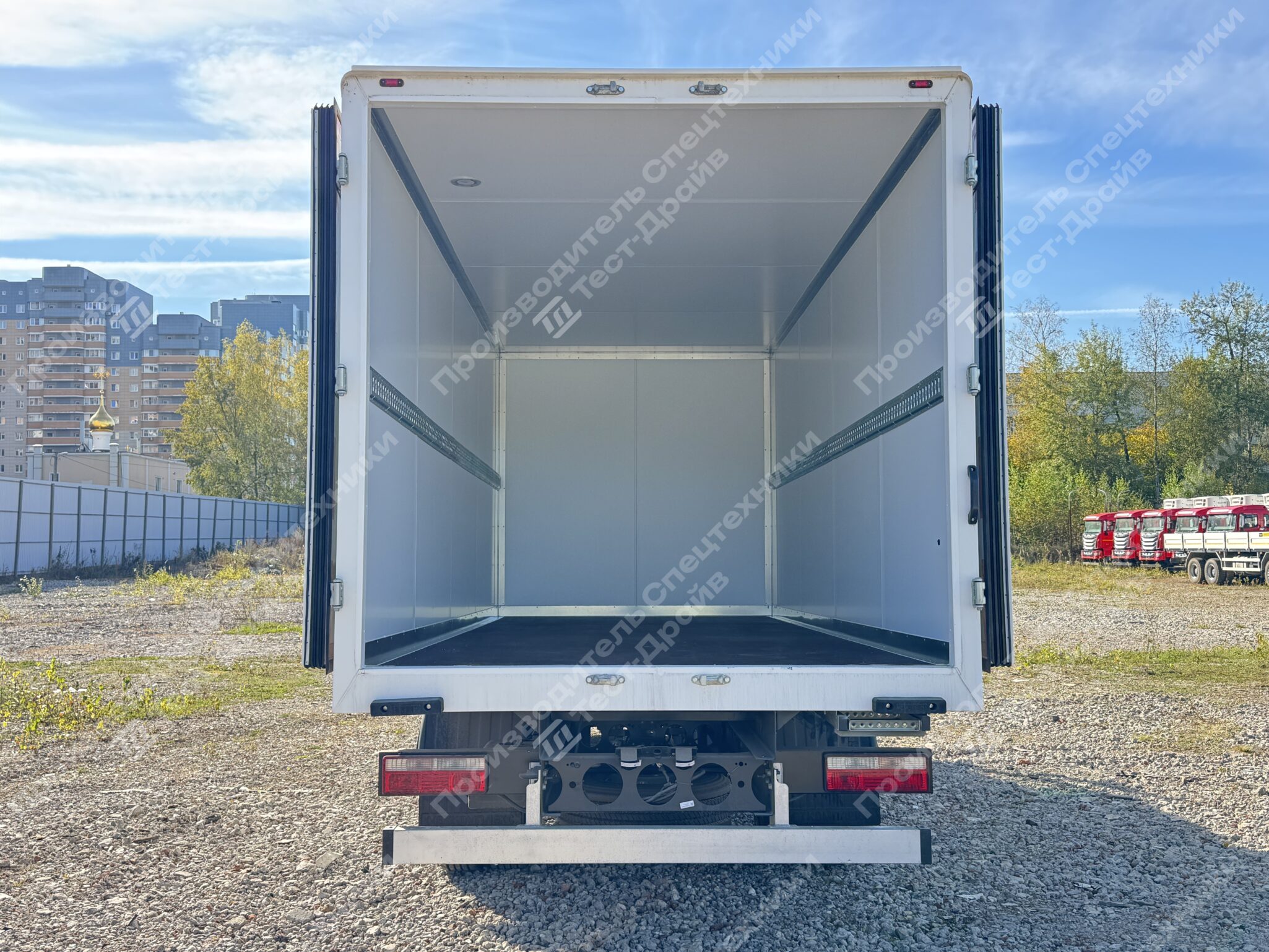 Изотермический фургон JAC N90N 4x2 Фото №7