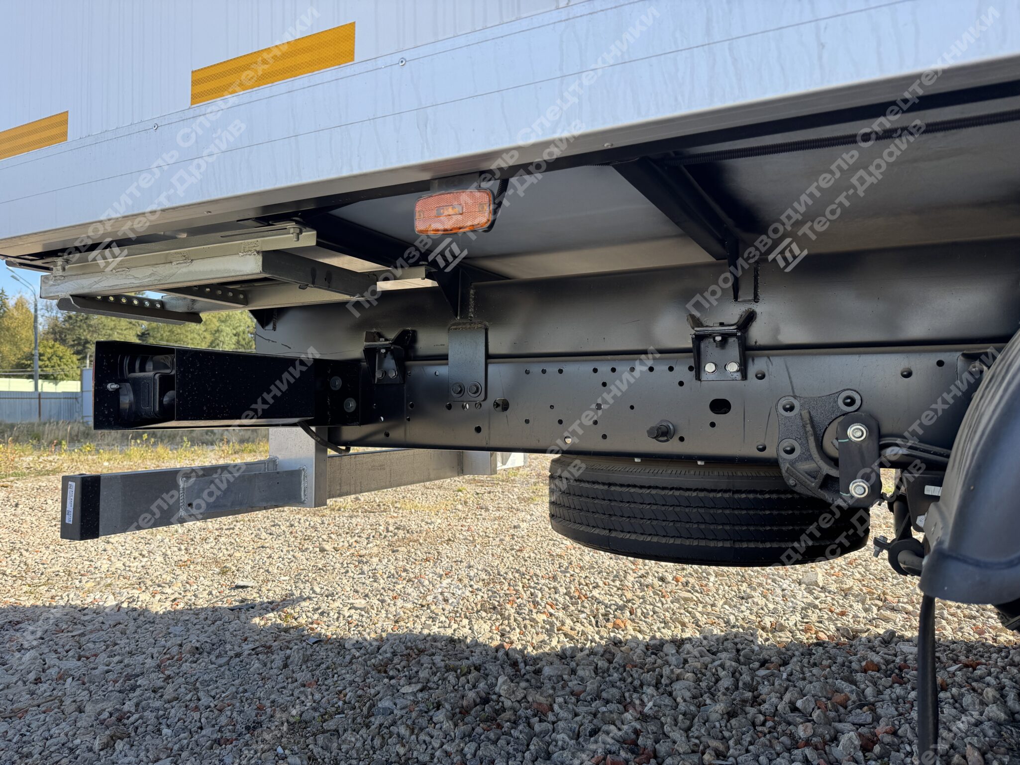 Изотермический фургон JAC N90N 4x2 Фото №11