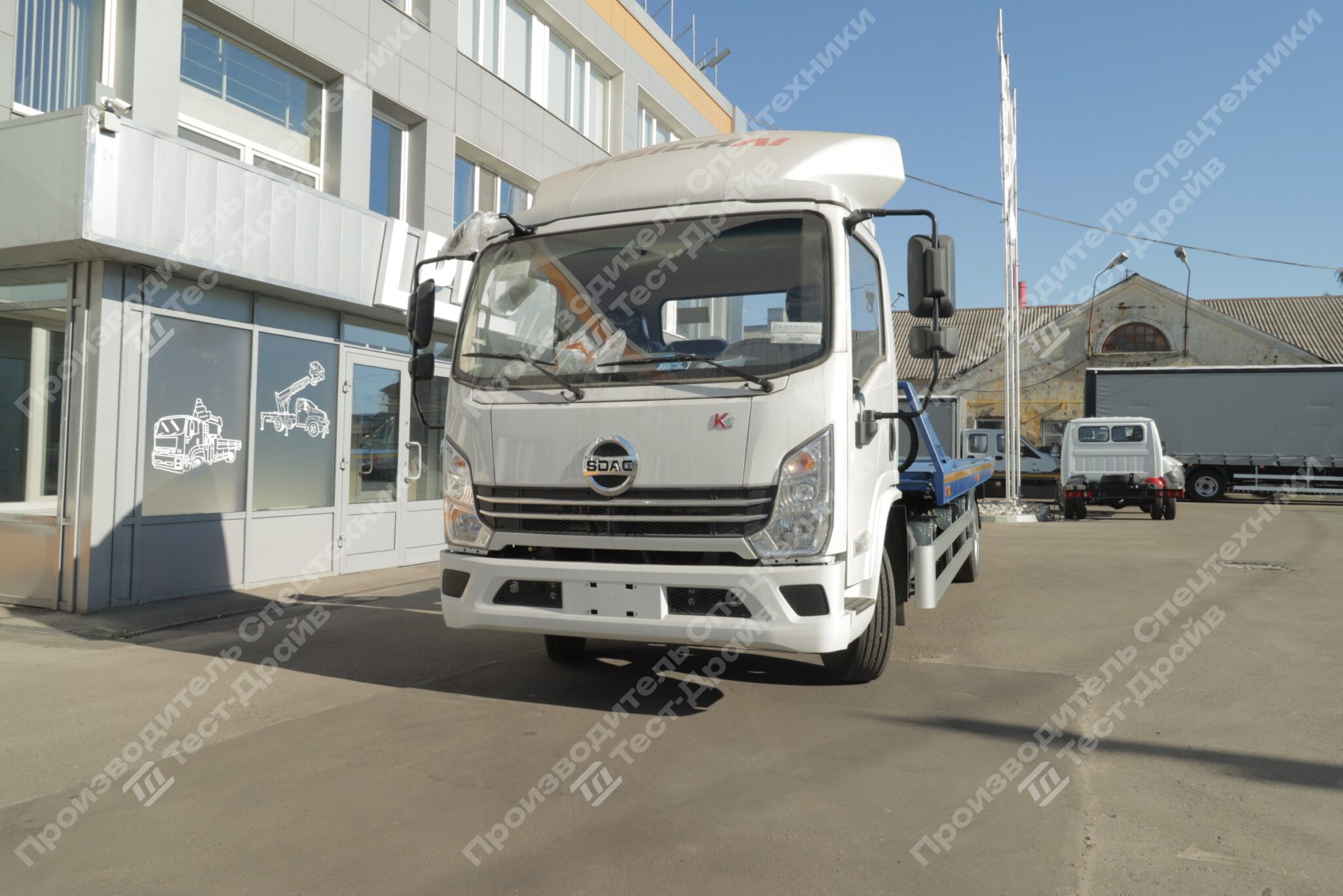 Эвакуатор SDAC YTQ1080KJ331 4x2 со сдвижной платформой Фото №11