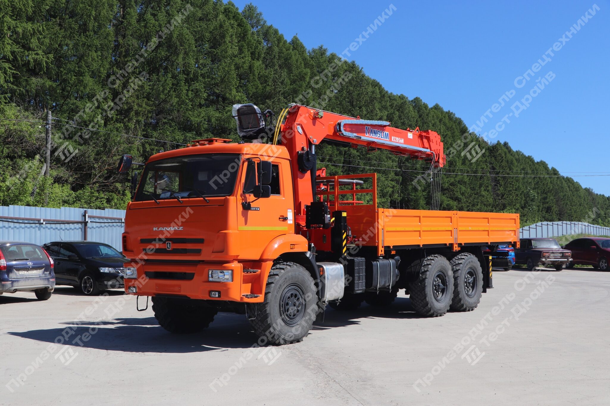 Бортовой КамАЗ-43118 6x6 с КМУ Kanglim KS2056 Фото №3