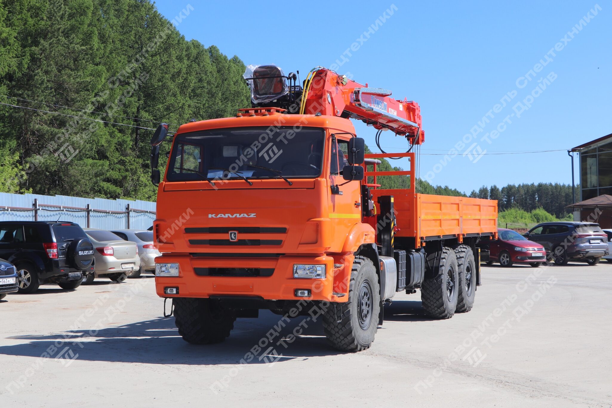 Бортовой КамАЗ-43118 6x6 с КМУ Kanglim KS2056 Фото №5