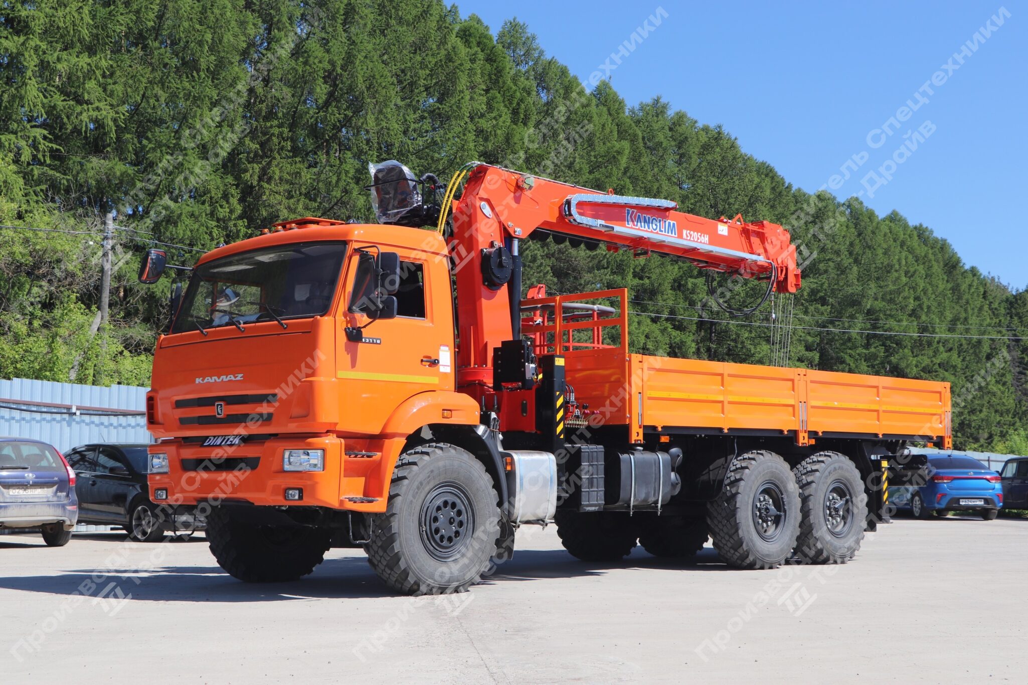 Бортовой КамАЗ-43118 6x6 с КМУ Kanglim KS2056 Фото №12