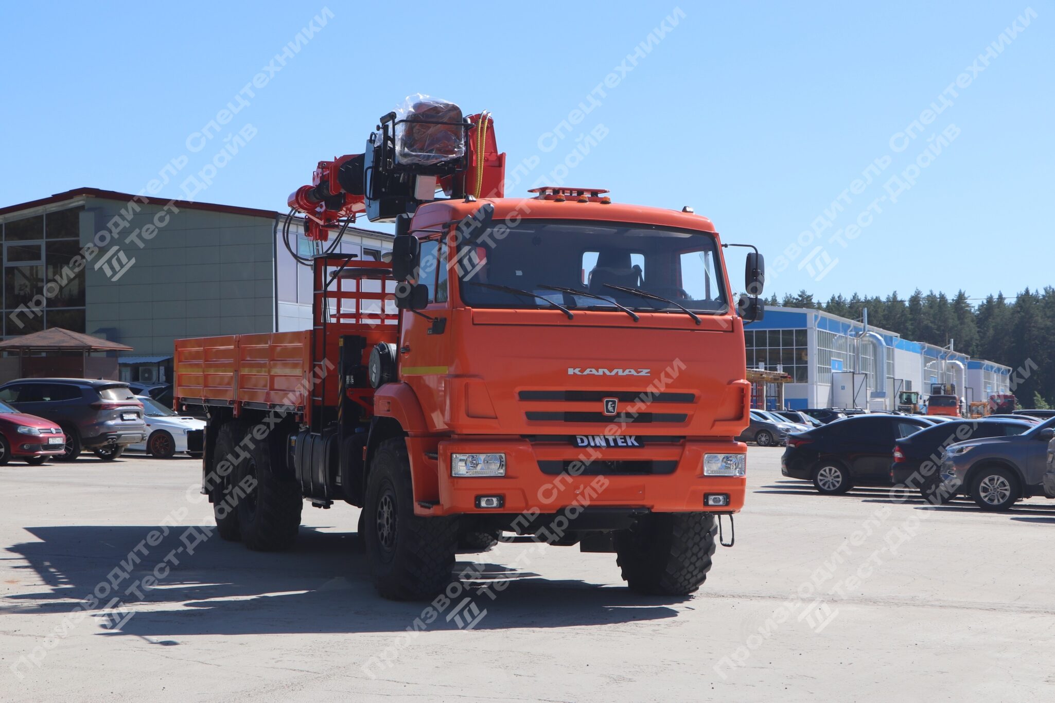 Бортовой КамАЗ-43118 6x6 с КМУ Kanglim KS2056 Фото №17