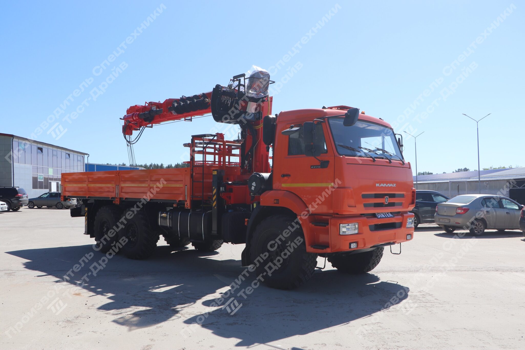 Бортовой КамАЗ-43118 6x6 с КМУ Kanglim KS2056 Фото №19
