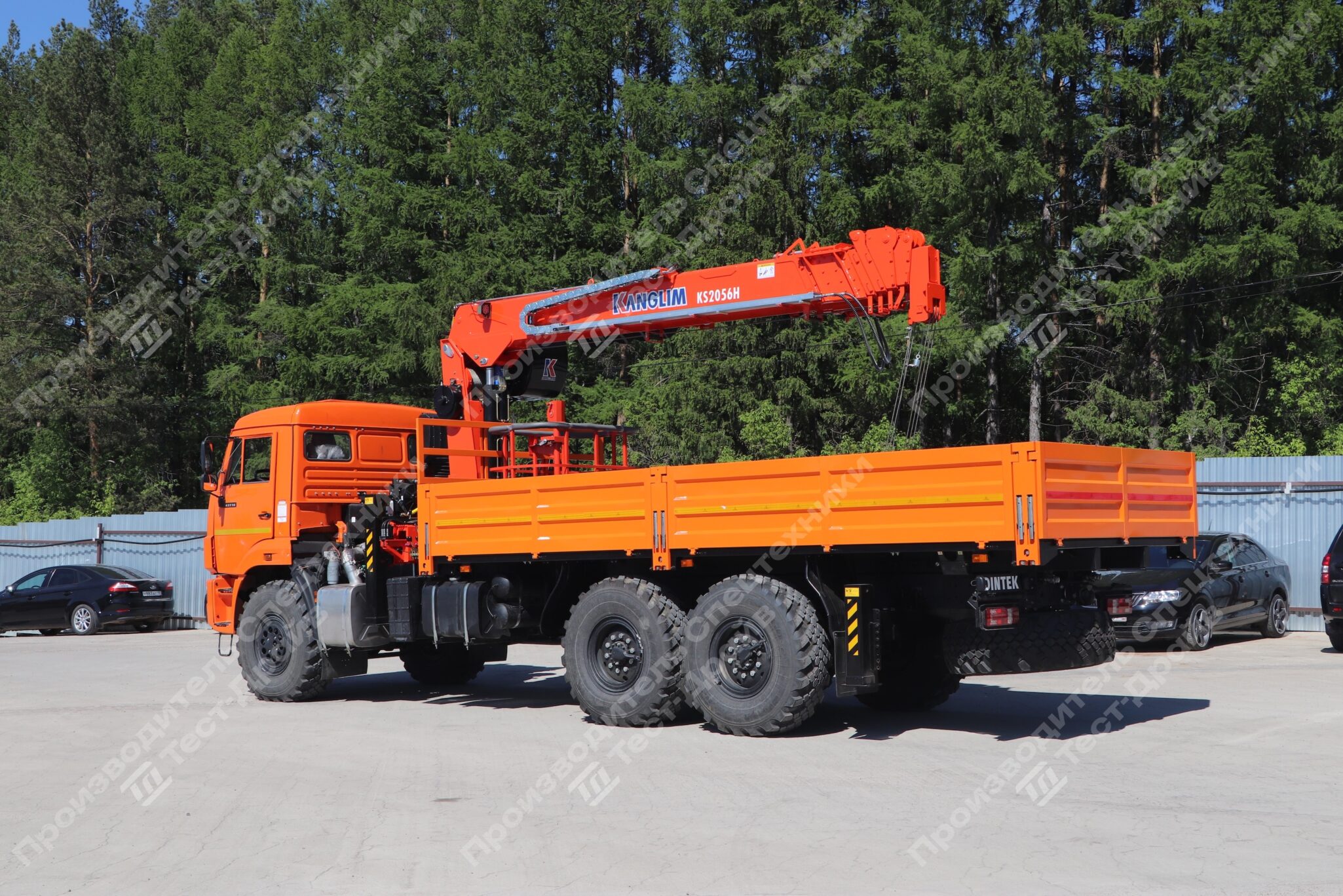 Бортовой КамАЗ-43118 6x6 с КМУ Kanglim KS2056 Фото №27