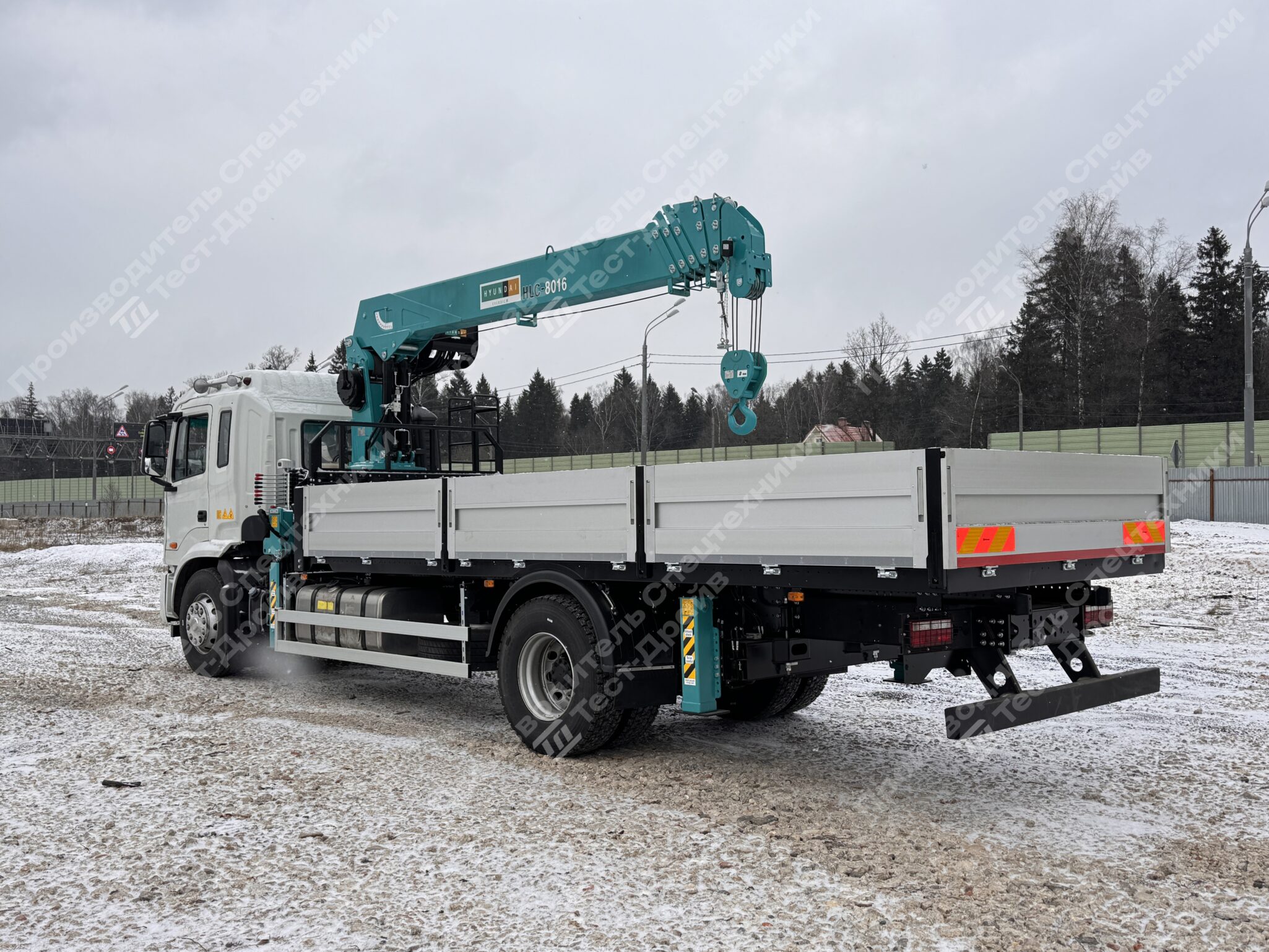 Бортовой JAC N200 6x4 с КМУ HKTC HLC 8016 Фото №4