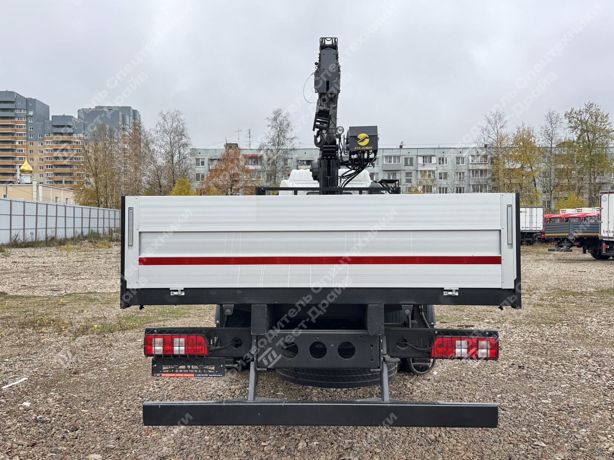 Бортовой с КМУ SK-V816 JAC N200 6x4 Фото №5