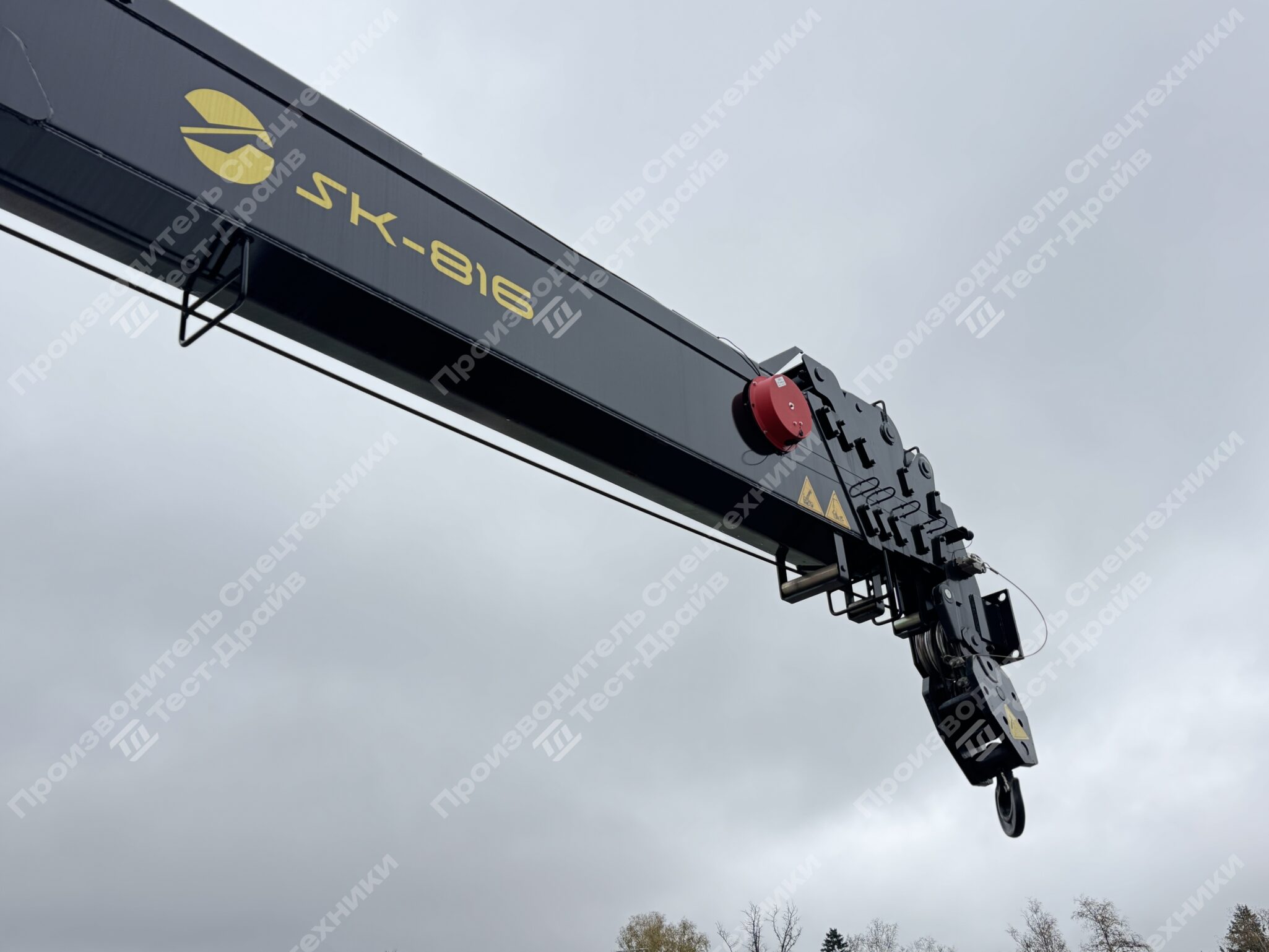 Бортовой с КМУ SK-V816 JAC N200 6x4 Фото №7