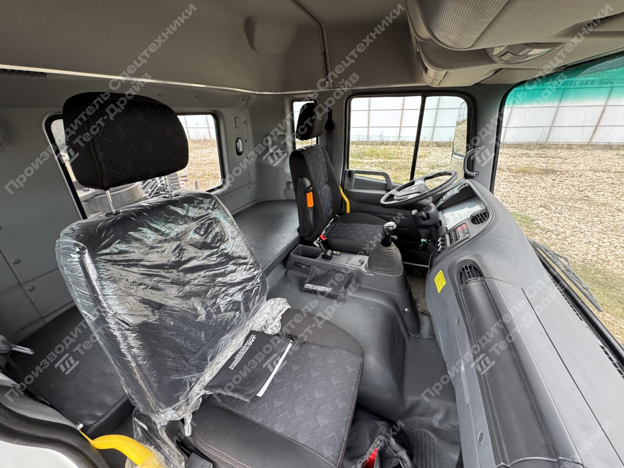 Бортовой с КМУ SK-V816 JAC N200 6x4 Фото №12