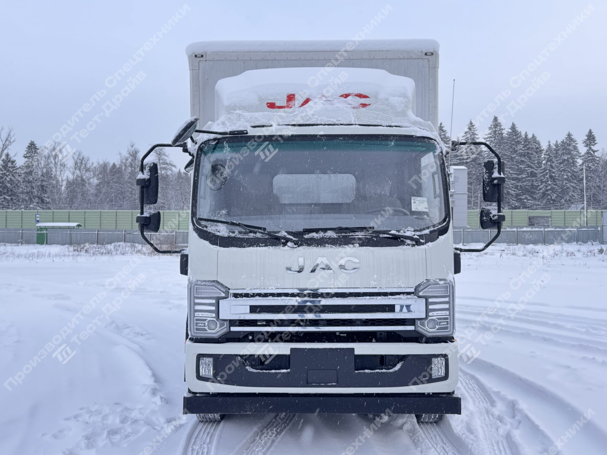 Автофургон изотермический JAC N120 4x2 Фото №5